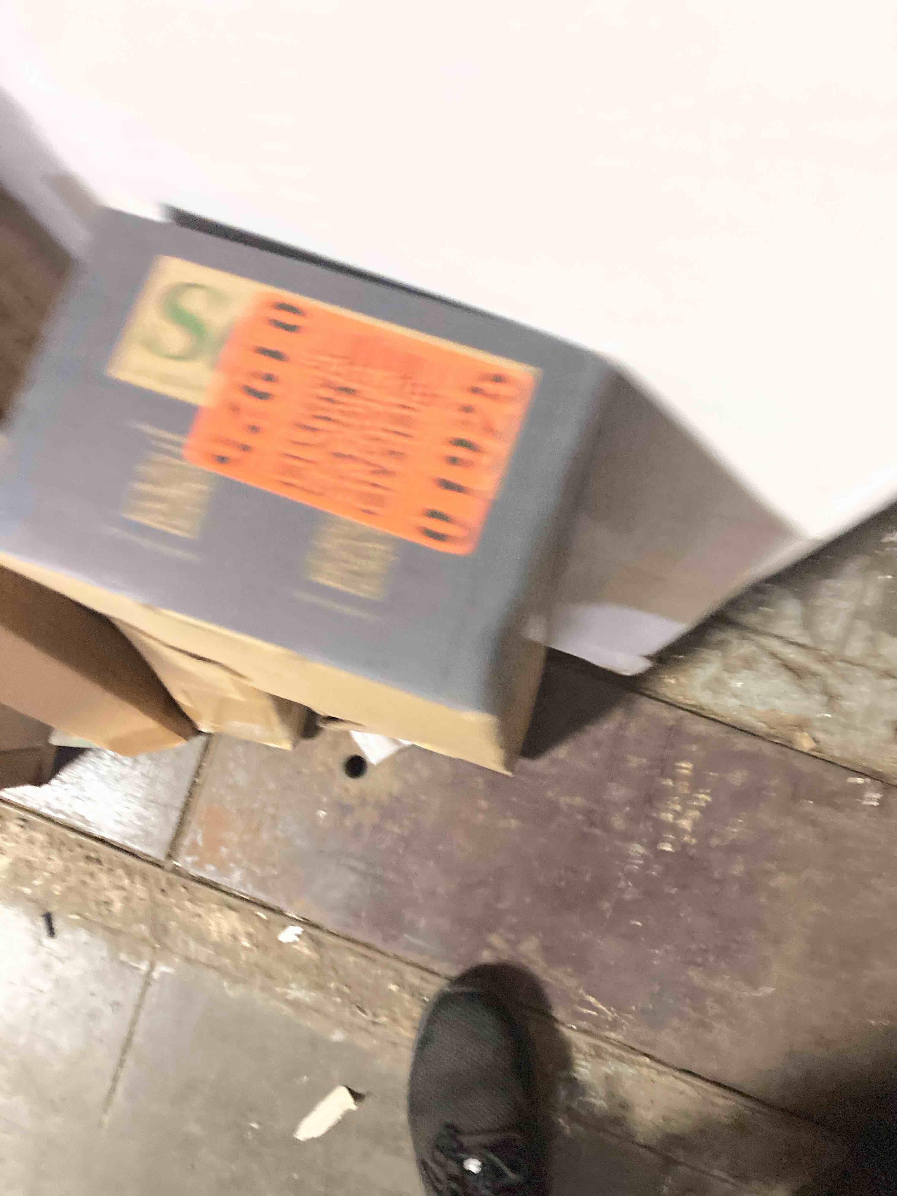 https://s3.amazonaws.com/lotting-images-prod/phillipi/TEA2244155_1752154344143.jpeg