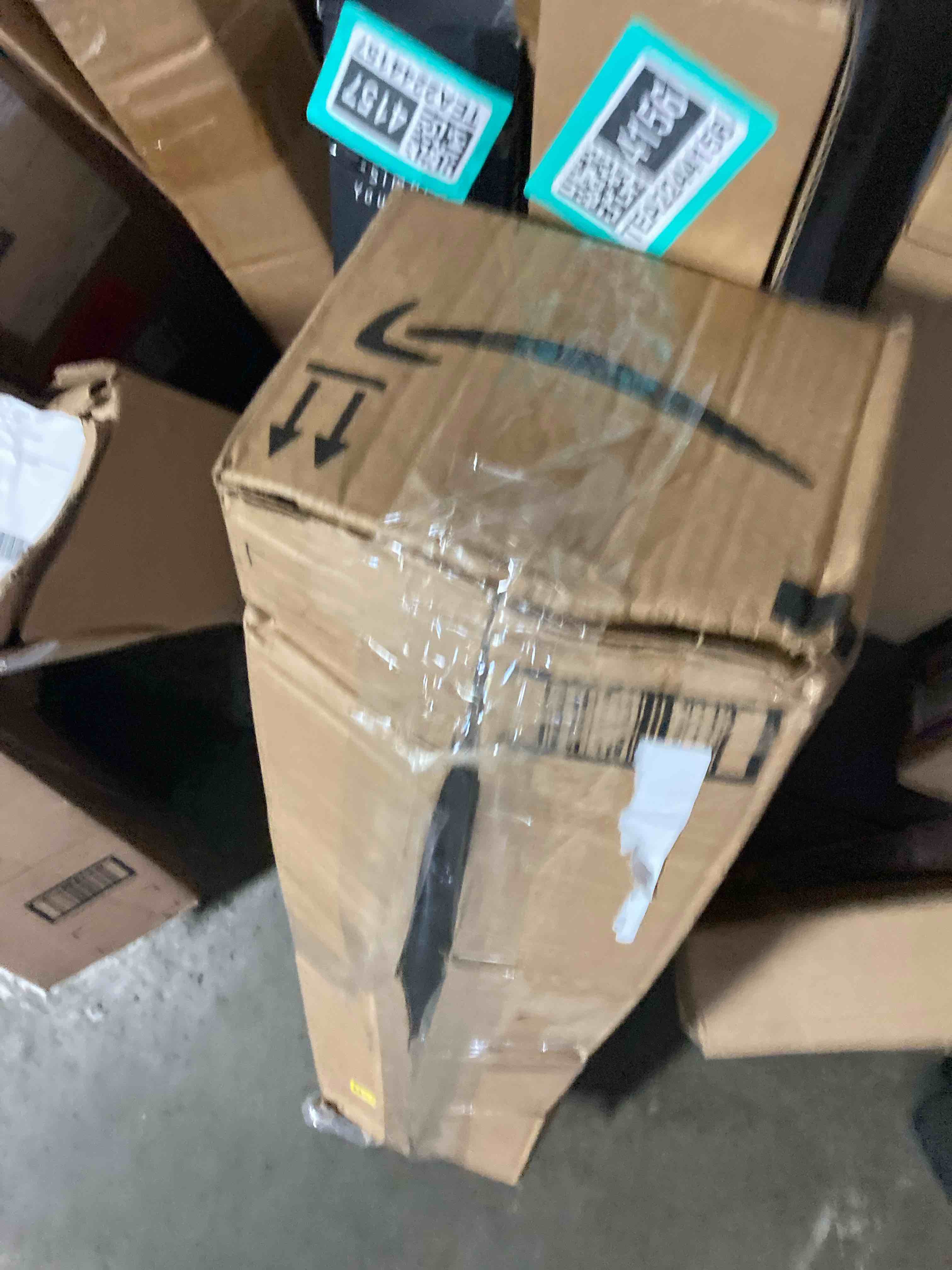 https://s3.amazonaws.com/lotting-images-prod/phillipi/TEA2244161_1752155985328.jpeg