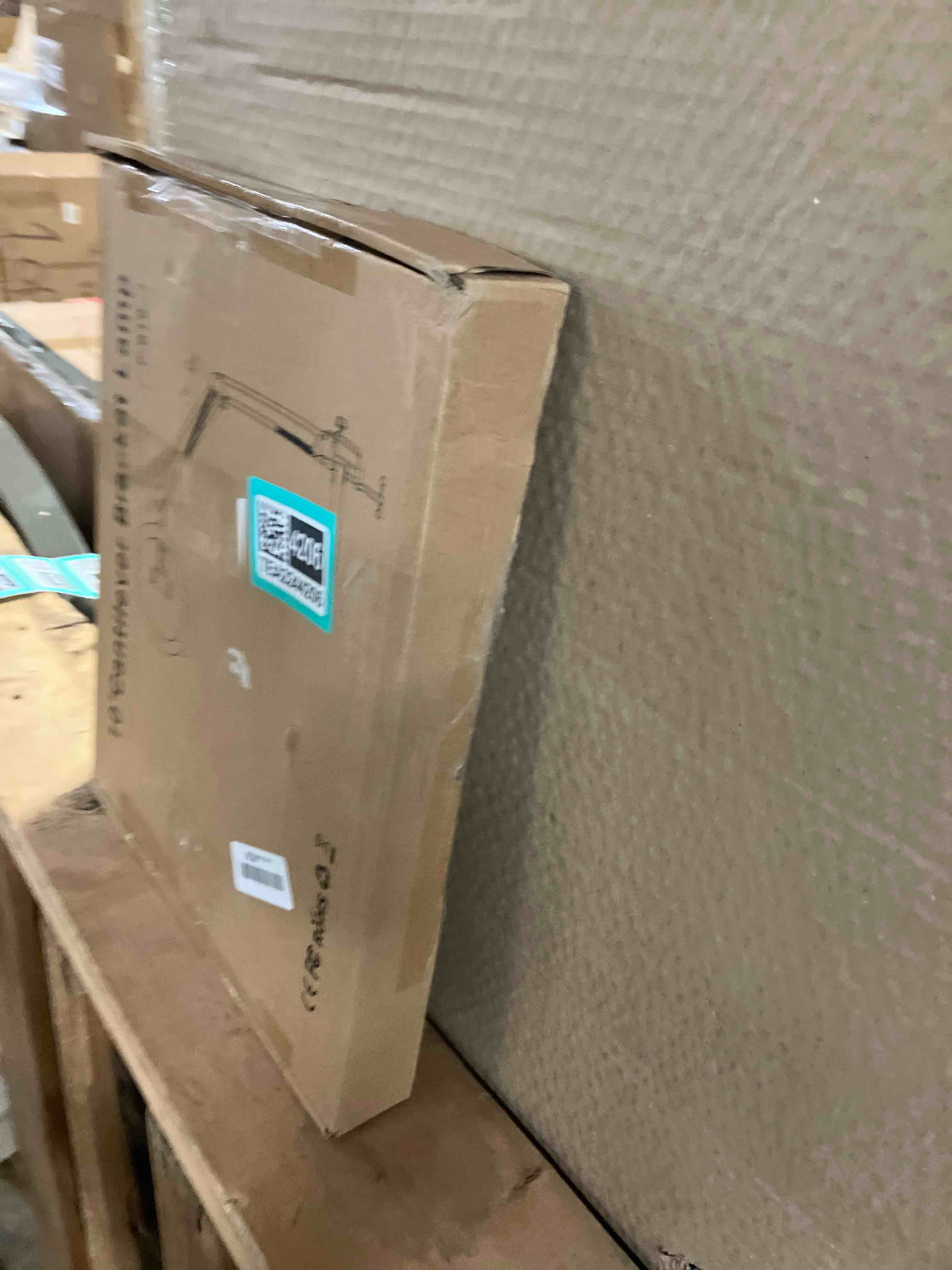 https://s3.amazonaws.com/lotting-images-prod/phillipi/TEA2244206_1751998663217.jpeg