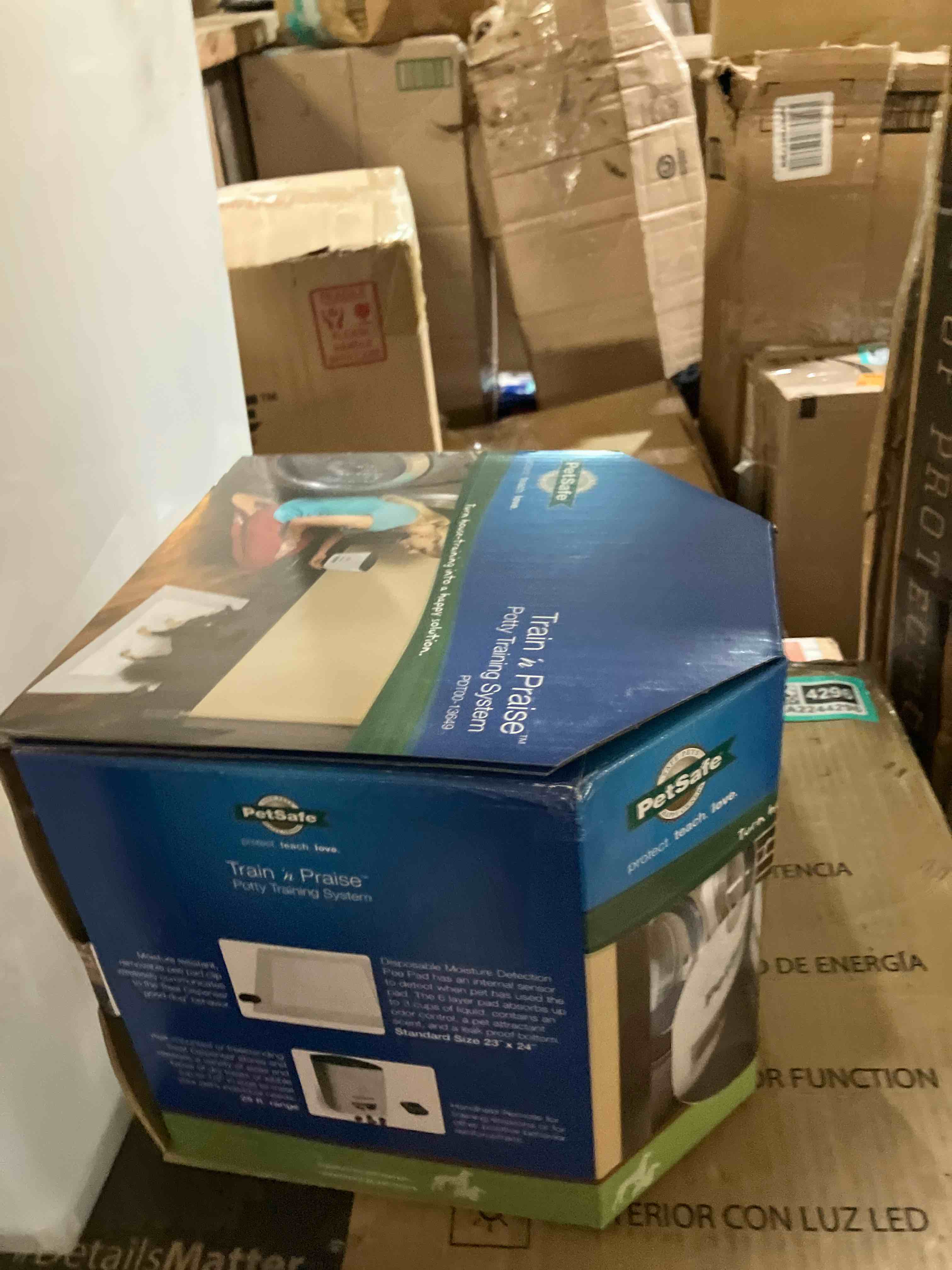 https://s3.amazonaws.com/lotting-images-prod/phillipi/TEA2244248_1751990192769.jpeg