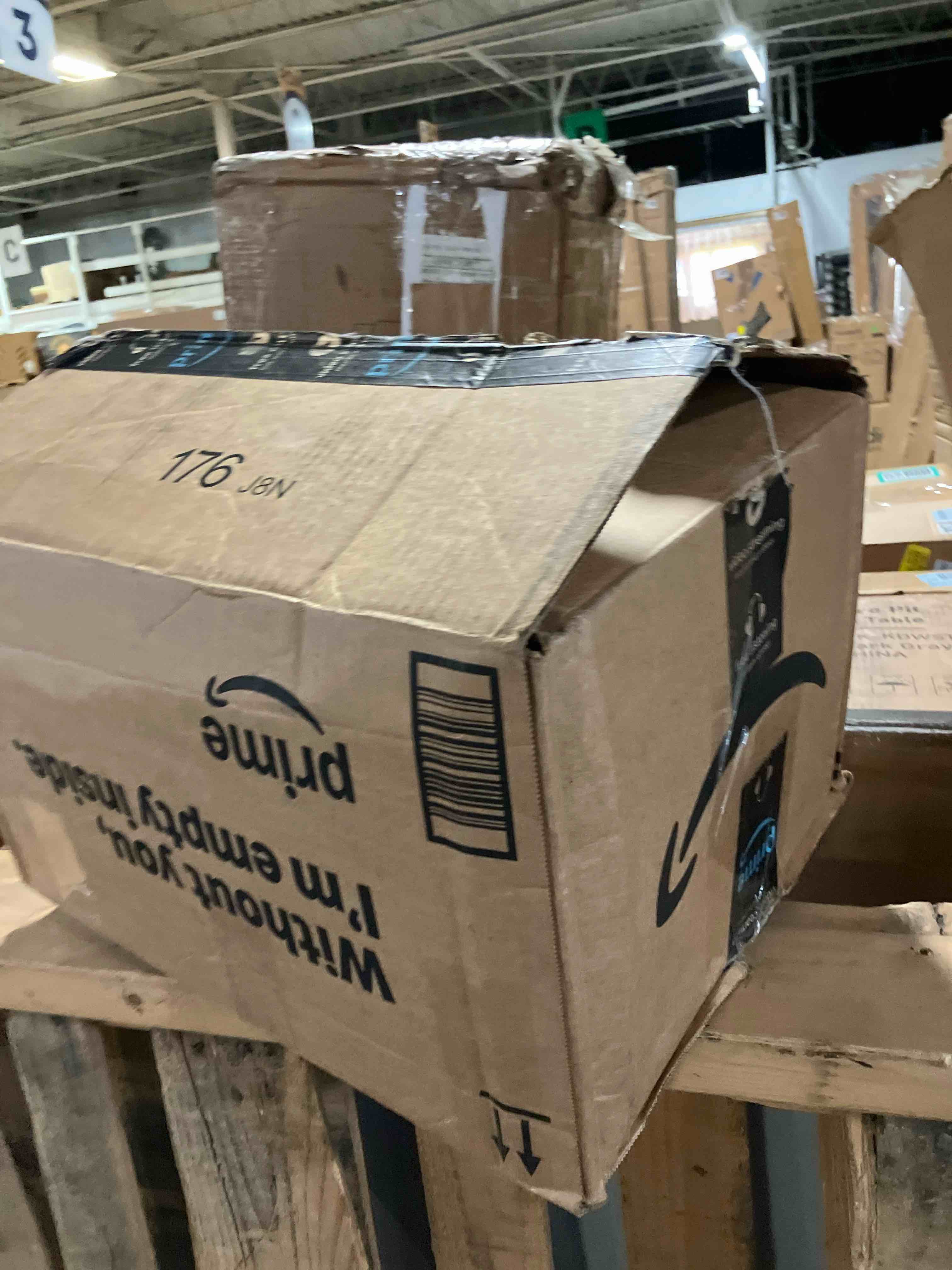 https://s3.amazonaws.com/lotting-images-prod/phillipi/TEA2244314_1752001798704.jpeg