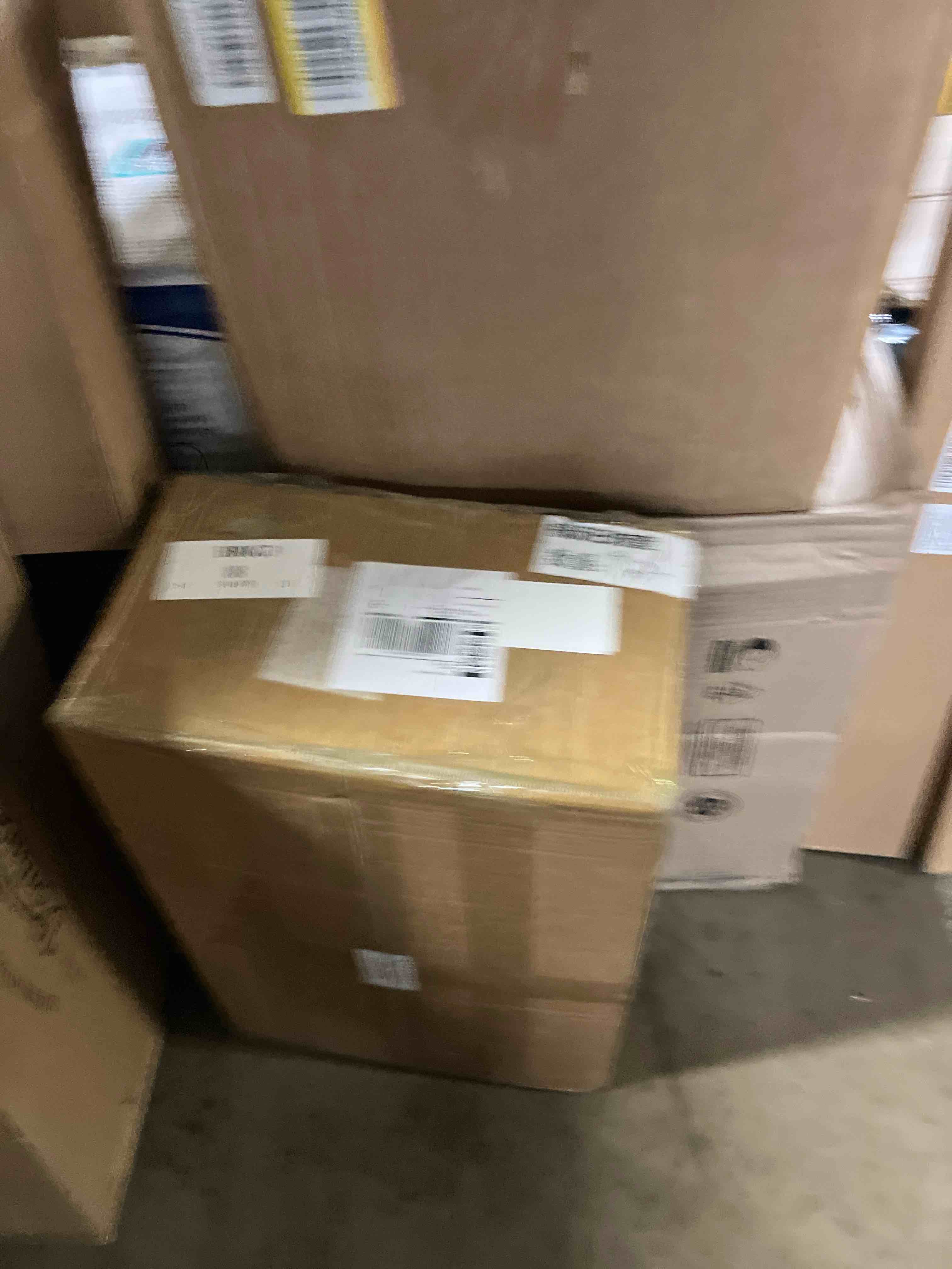 https://s3.amazonaws.com/lotting-images-prod/phillipi/TEA2244347_1752005498873.jpeg