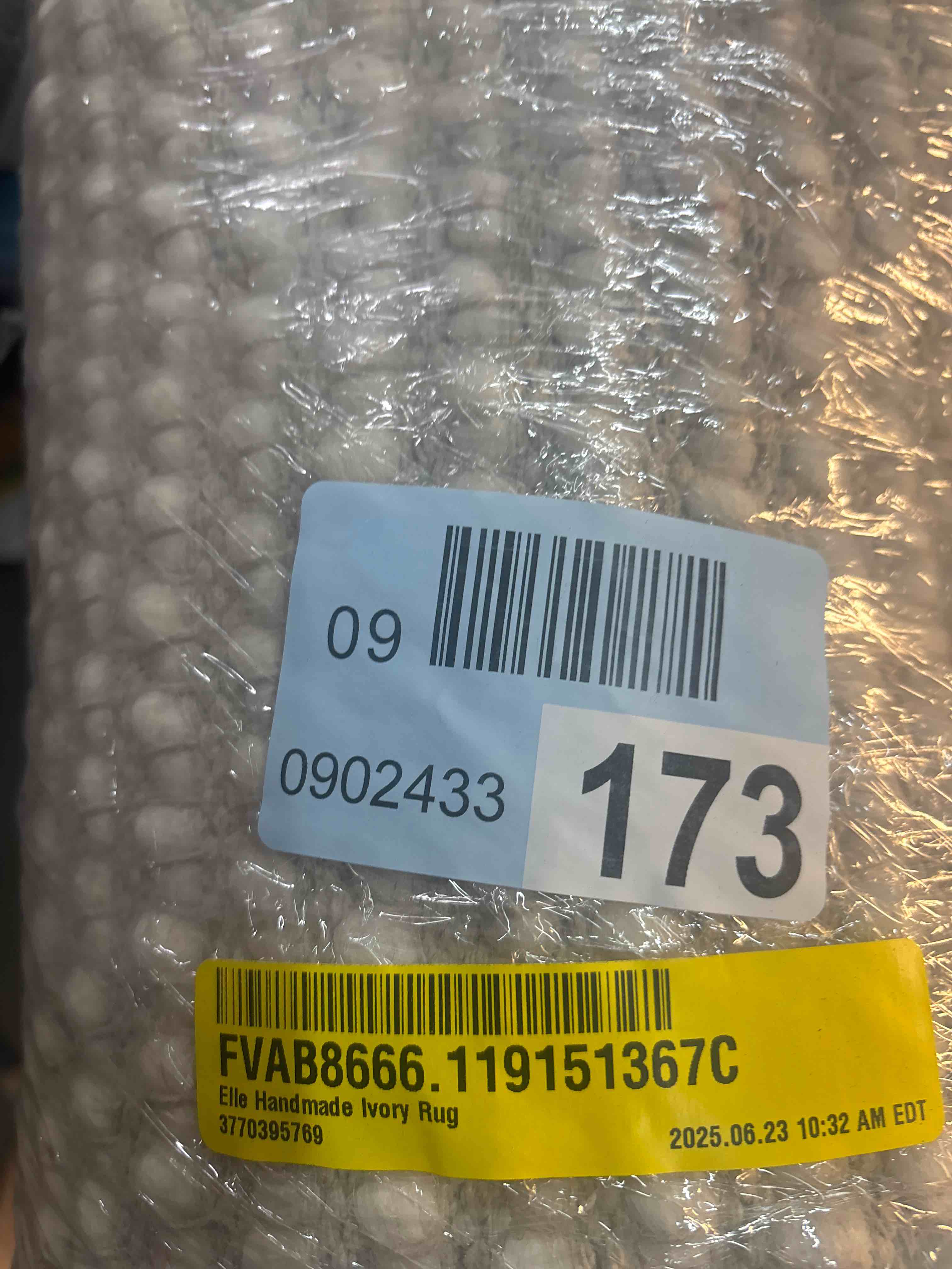 https://s3.amazonaws.com/lotting-images-prod/phillipi/TEA2244413_1752064953898.jpeg