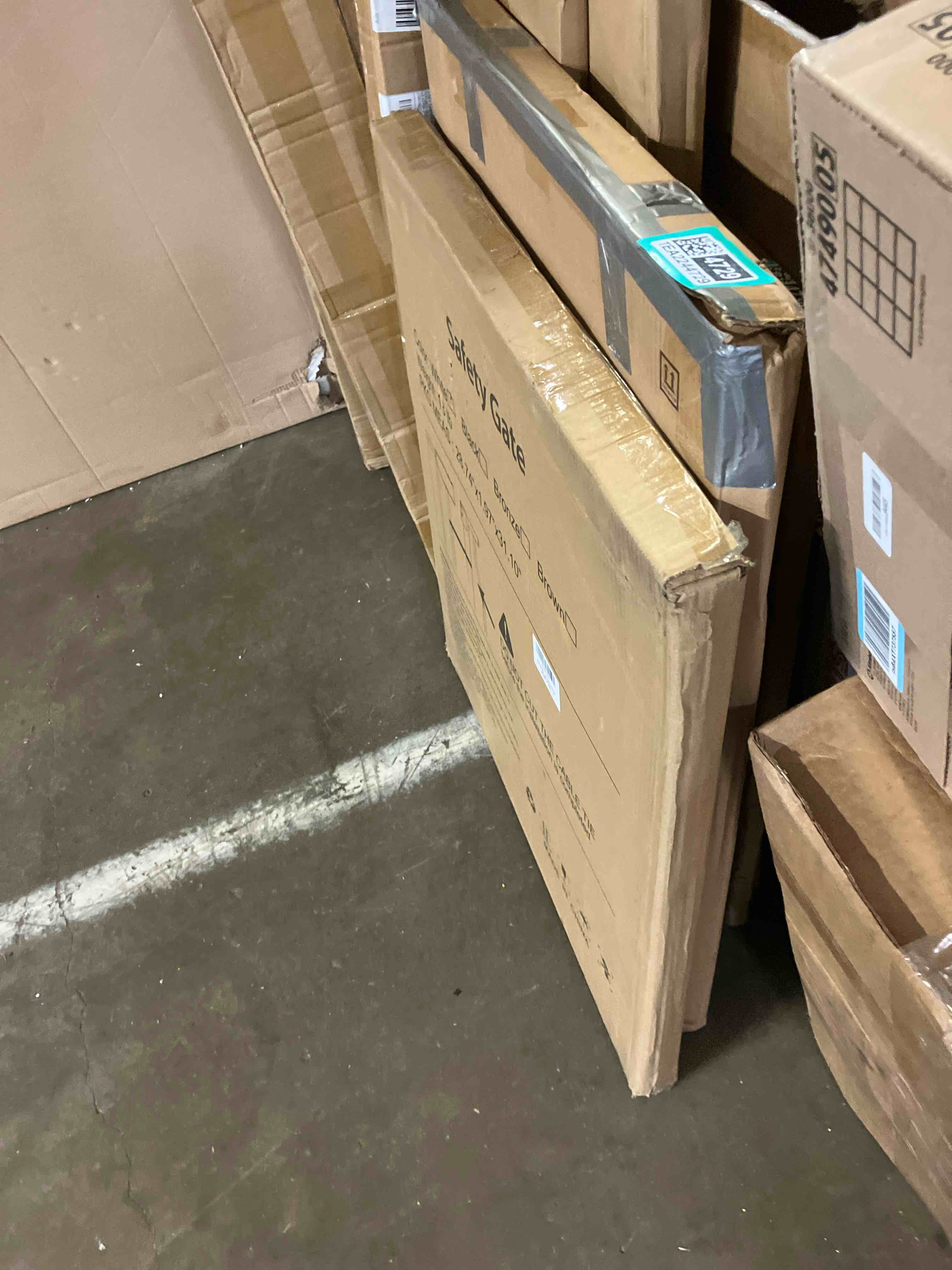 https://s3.amazonaws.com/lotting-images-prod/phillipi/TEA2244728_1752183122706.jpeg
