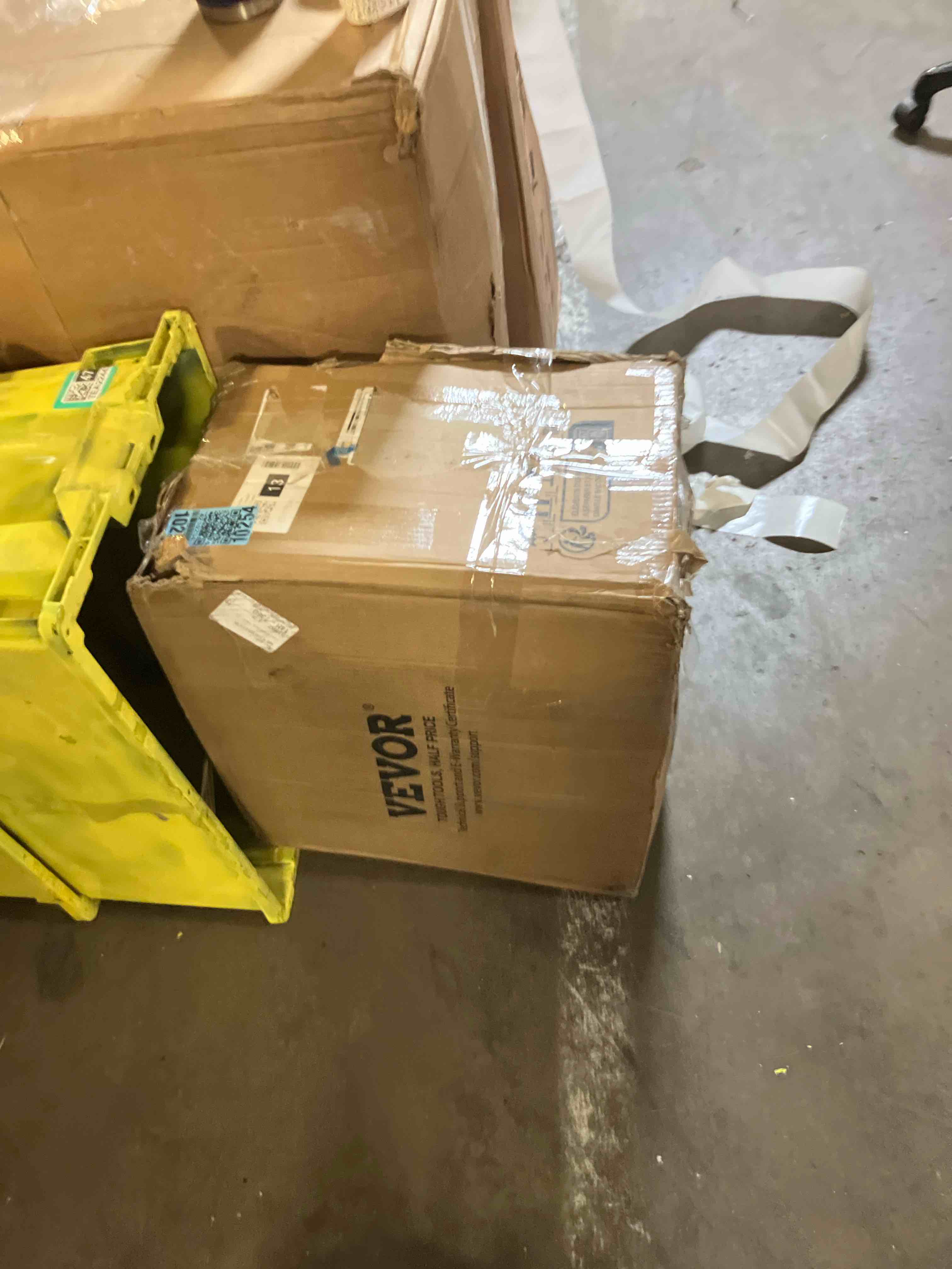 https://s3.amazonaws.com/lotting-images-prod/phillipi/TEA2244769_1752173067318.jpeg