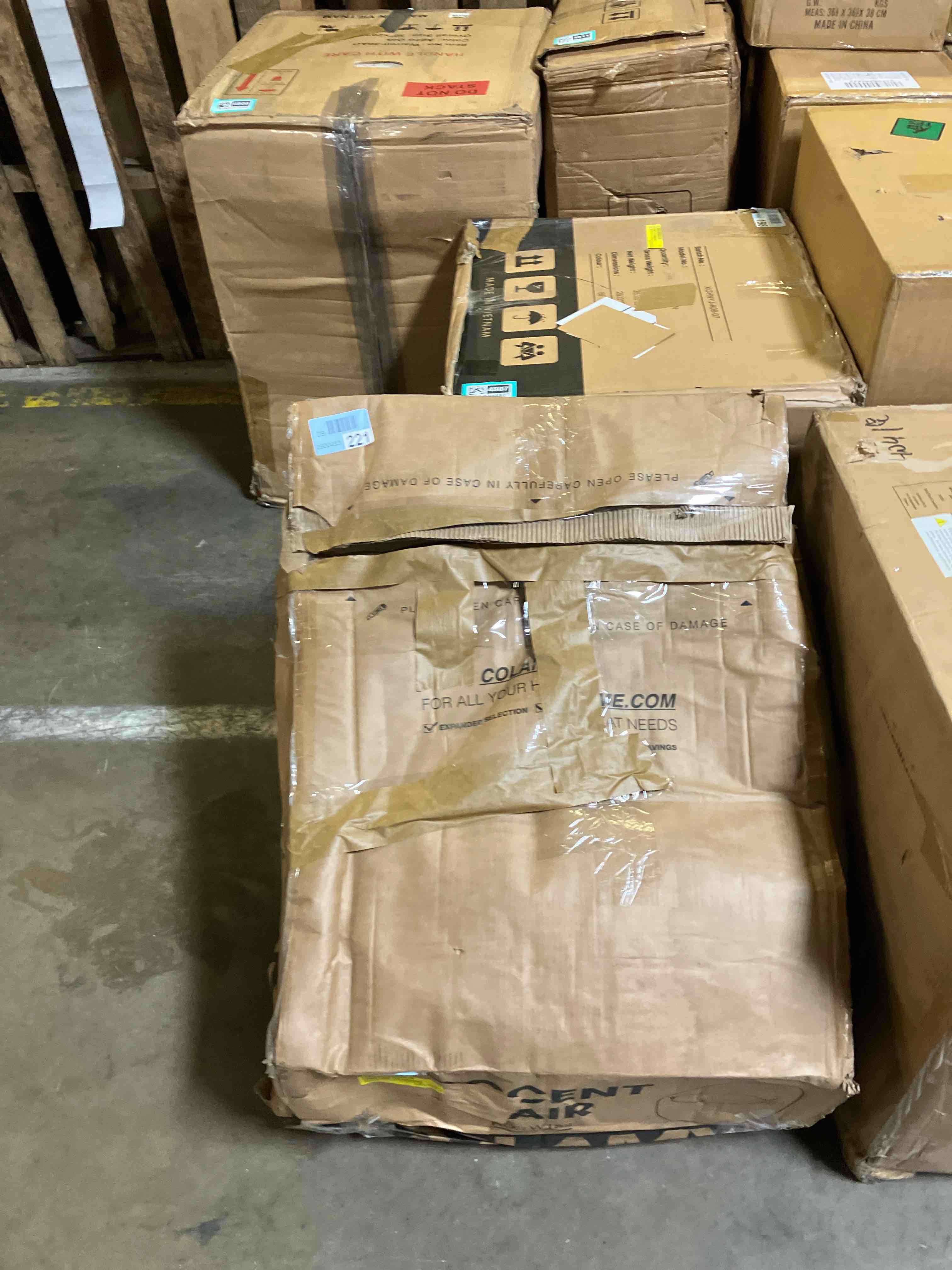 https://s3.amazonaws.com/lotting-images-prod/phillipi/TEA2244806_1752159377607.jpeg