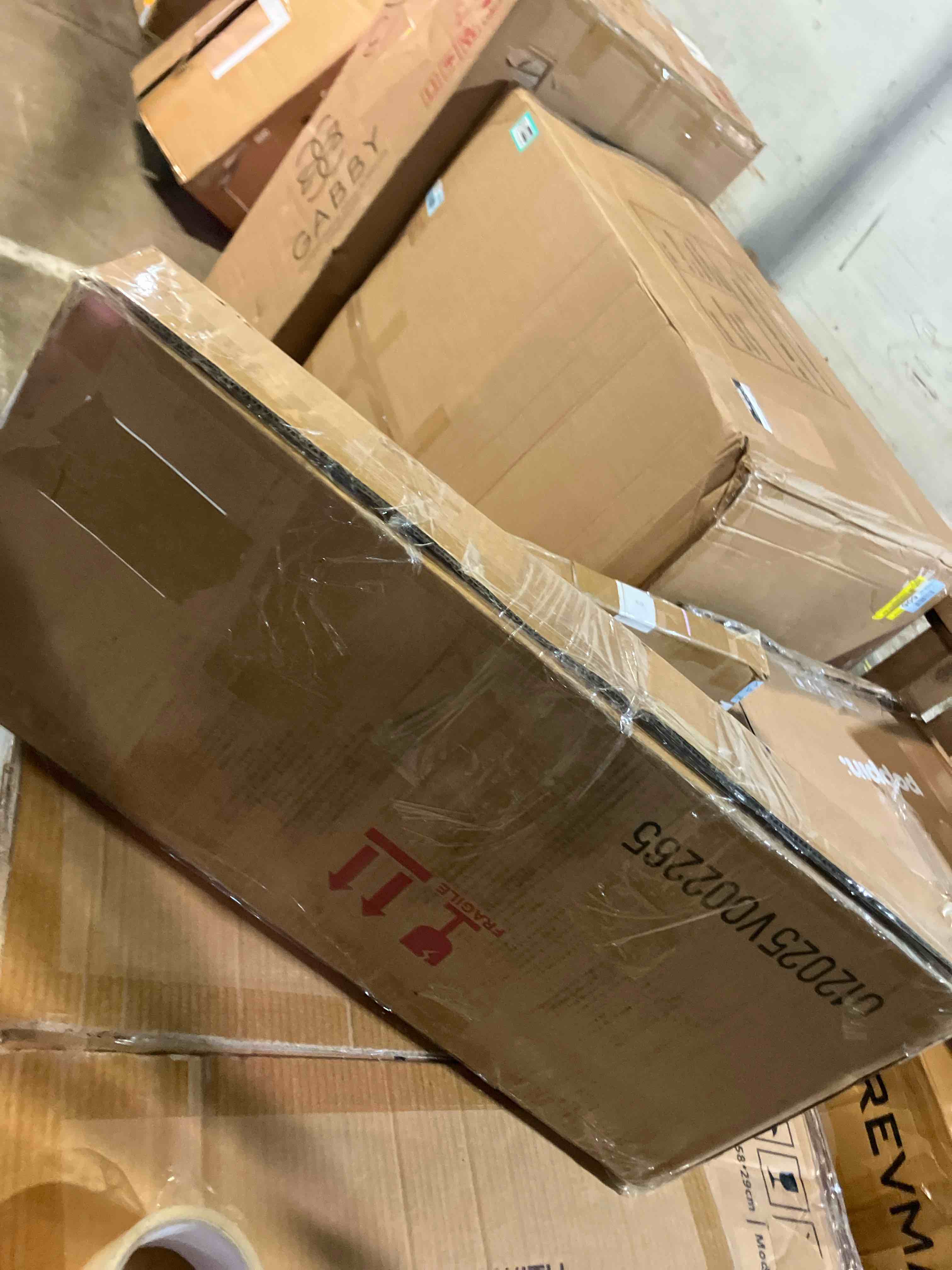 https://s3.amazonaws.com/lotting-images-prod/phillipi/TEA2244963_1752688095860.jpeg