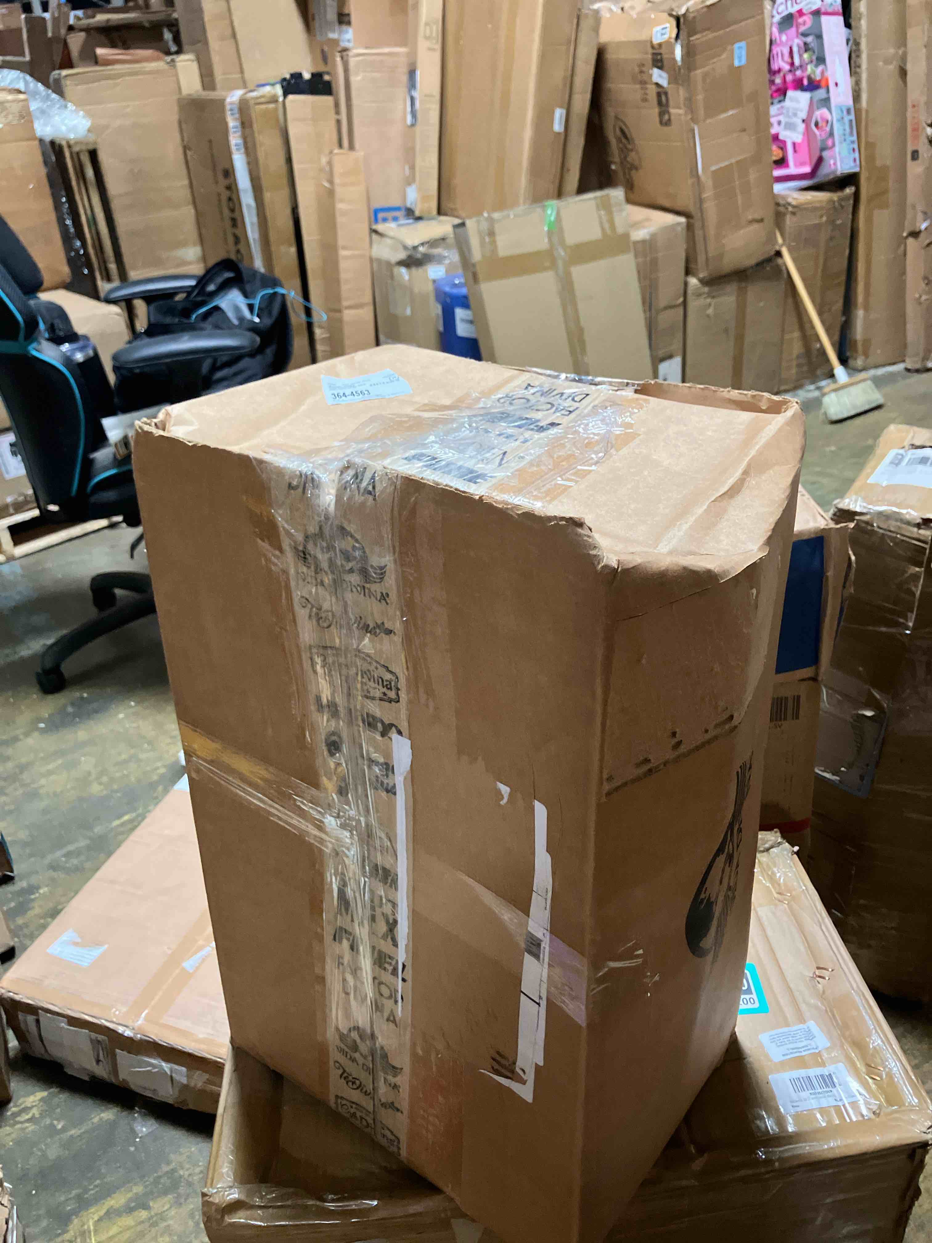 https://s3.amazonaws.com/lotting-images-prod/phillipi/TEA2245202_1745611343135.jpeg