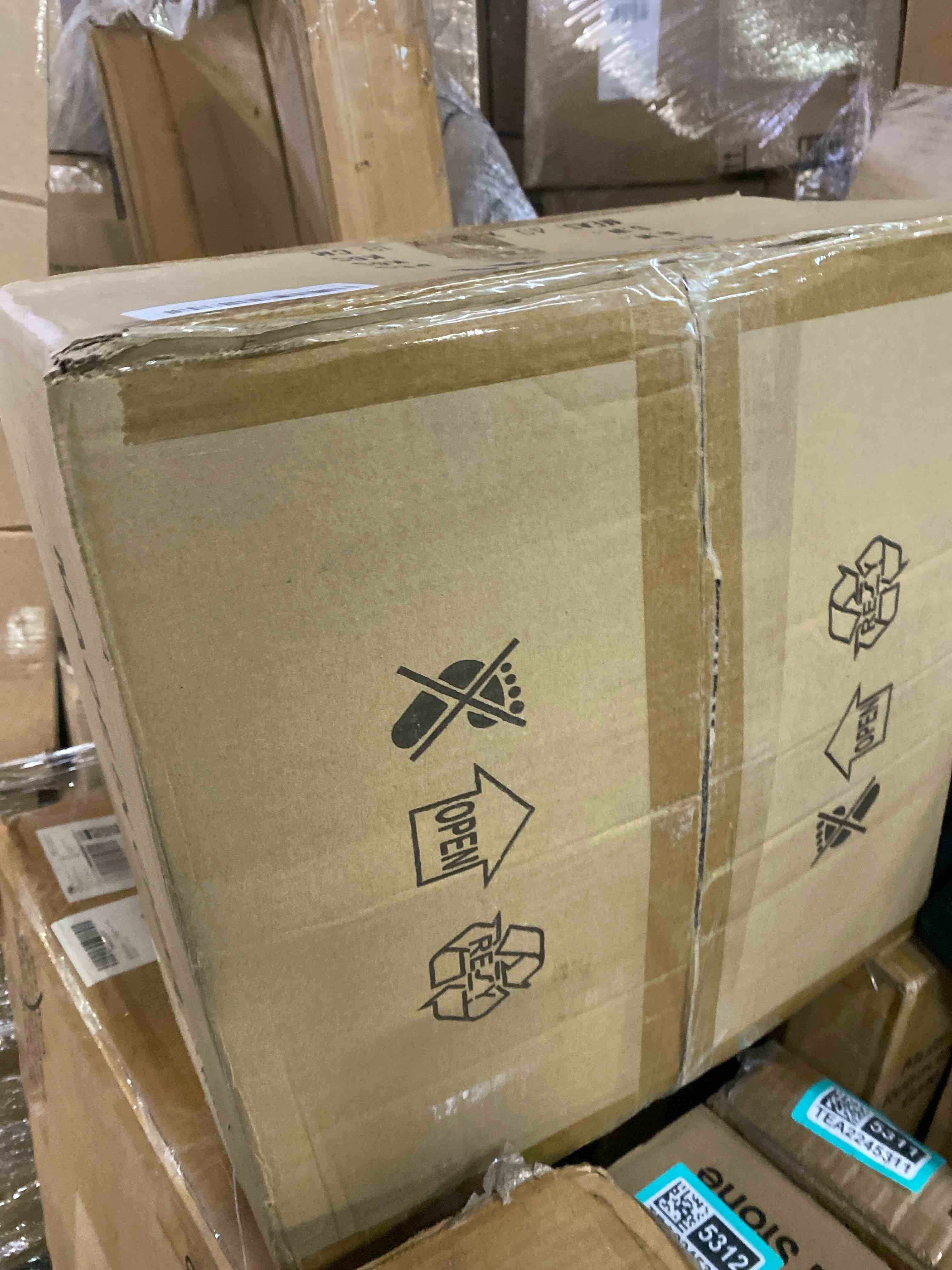 https://s3.amazonaws.com/lotting-images-prod/phillipi/TEA2245326_1745682230270.jpeg