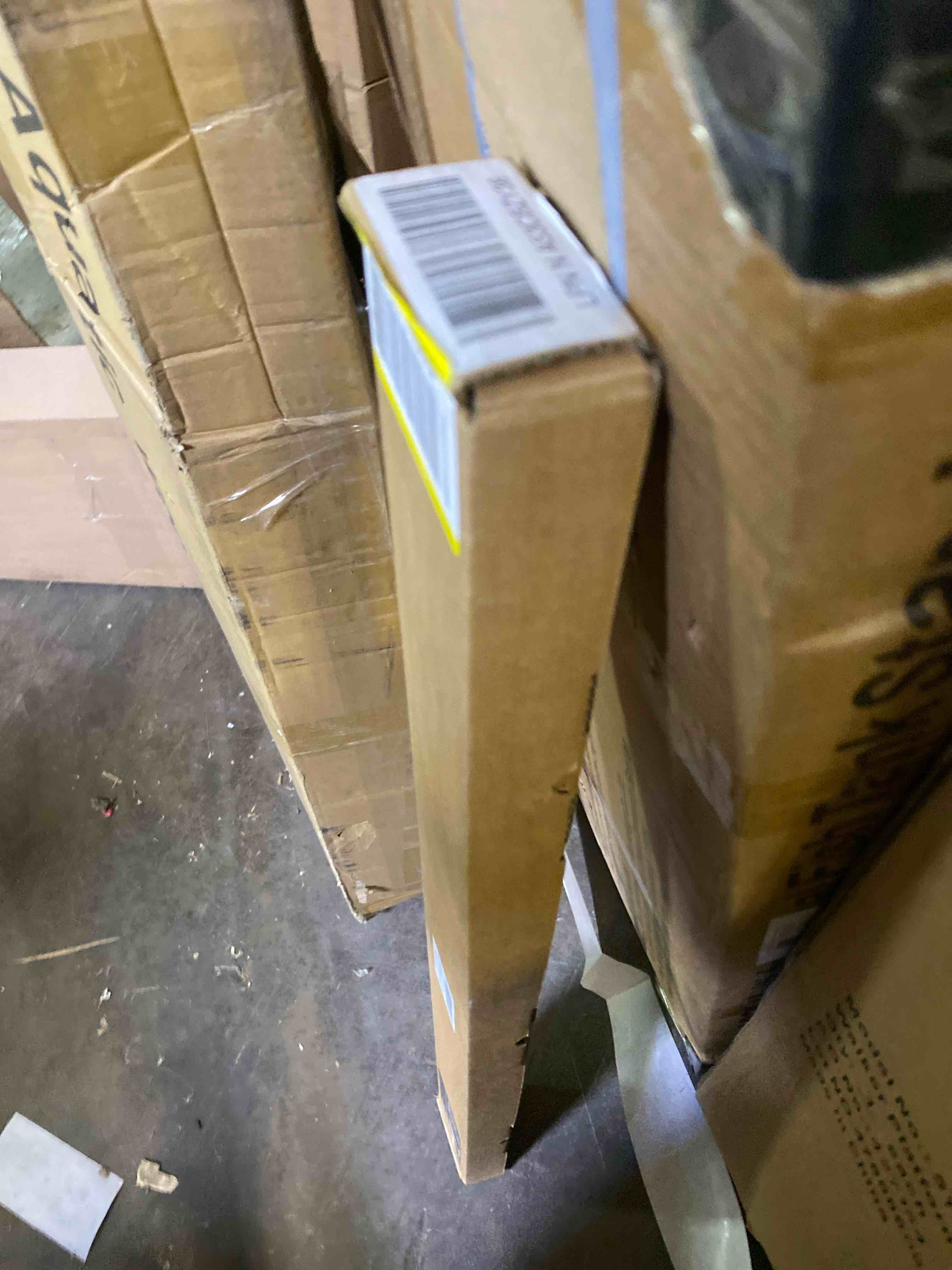 https://s3.amazonaws.com/lotting-images-prod/phillipi/TEA2245379_1745688619627.jpeg