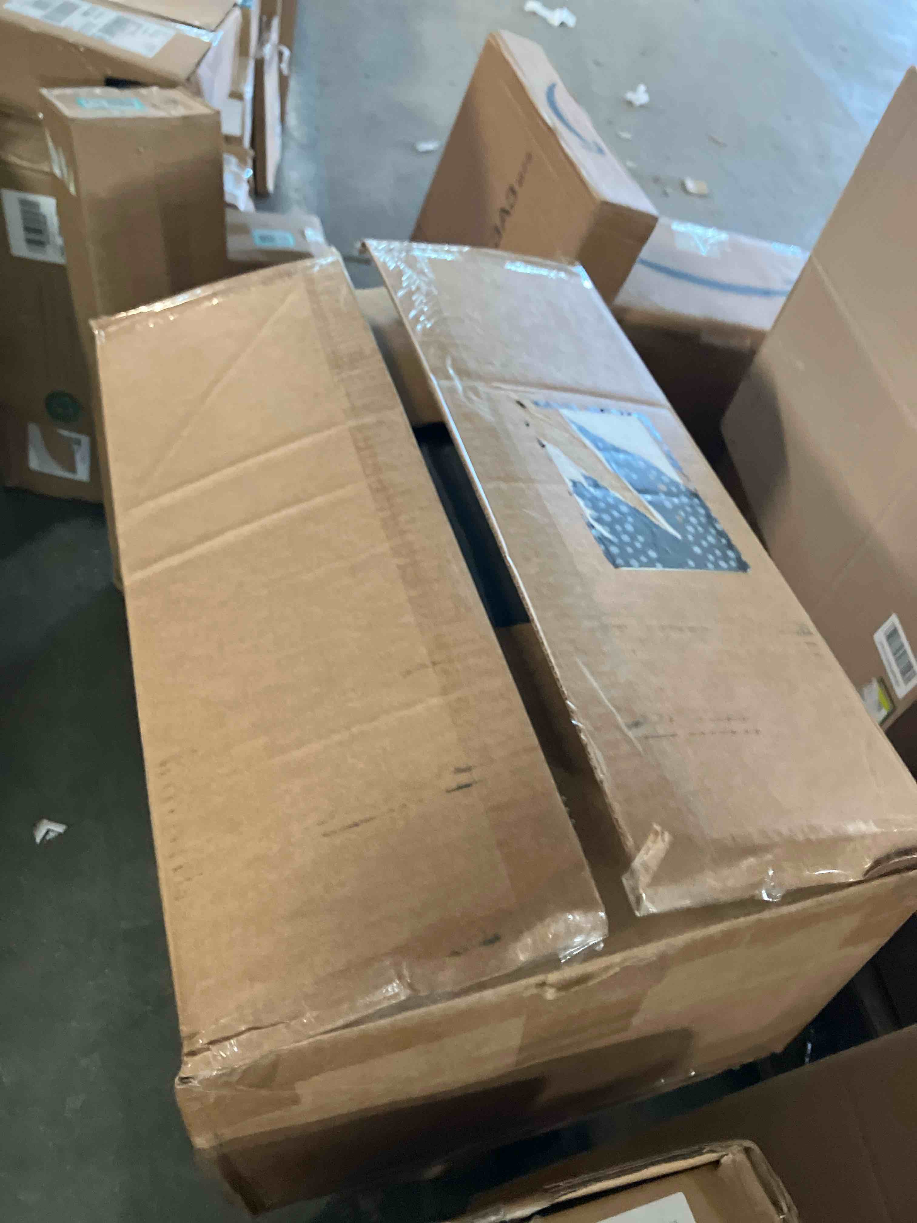 https://s3.amazonaws.com/lotting-images-prod/phillipi/TEA2245440_1745876909590.jpeg