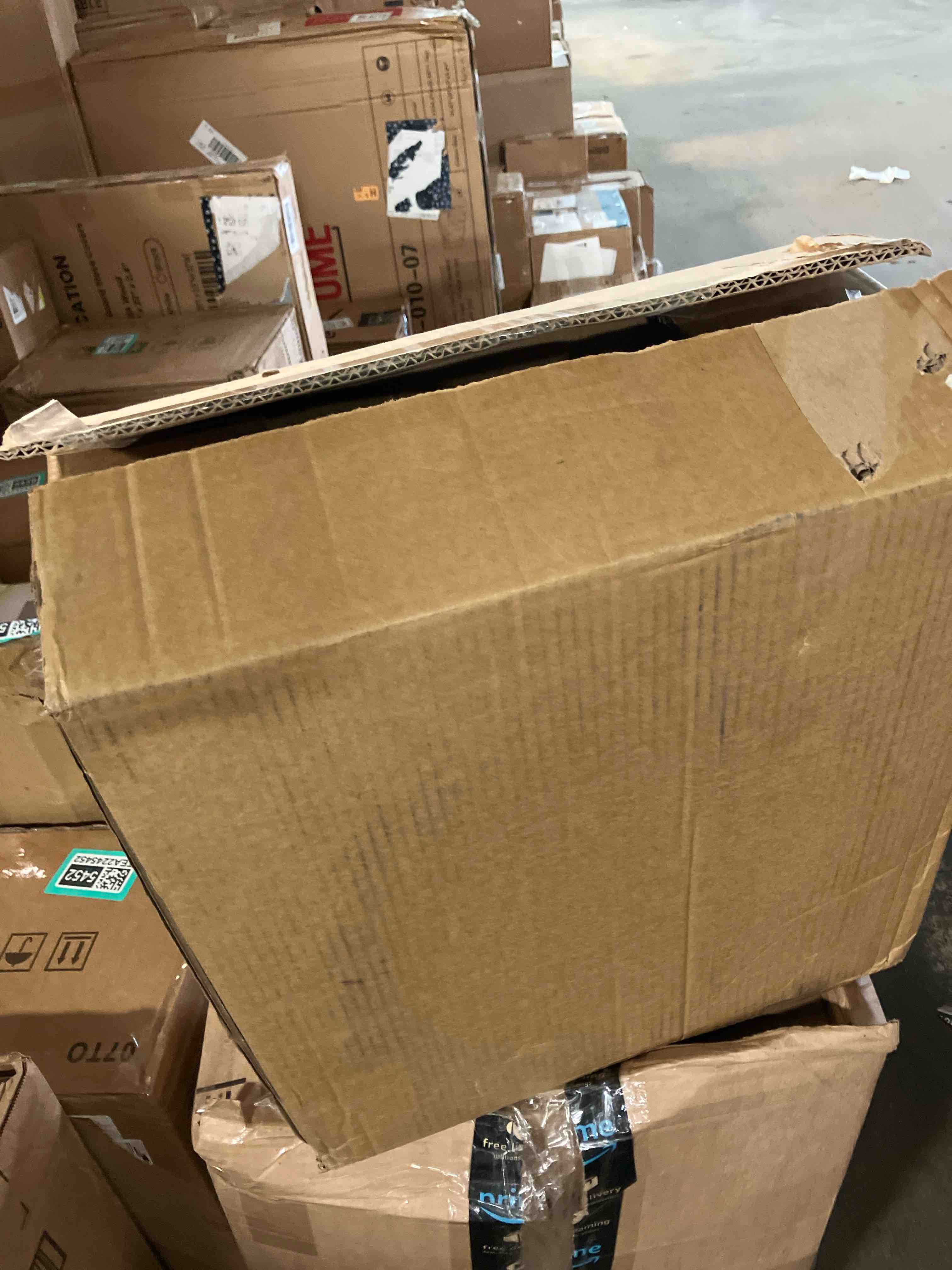 https://s3.amazonaws.com/lotting-images-prod/phillipi/TEA2245460_1745932929231.jpeg