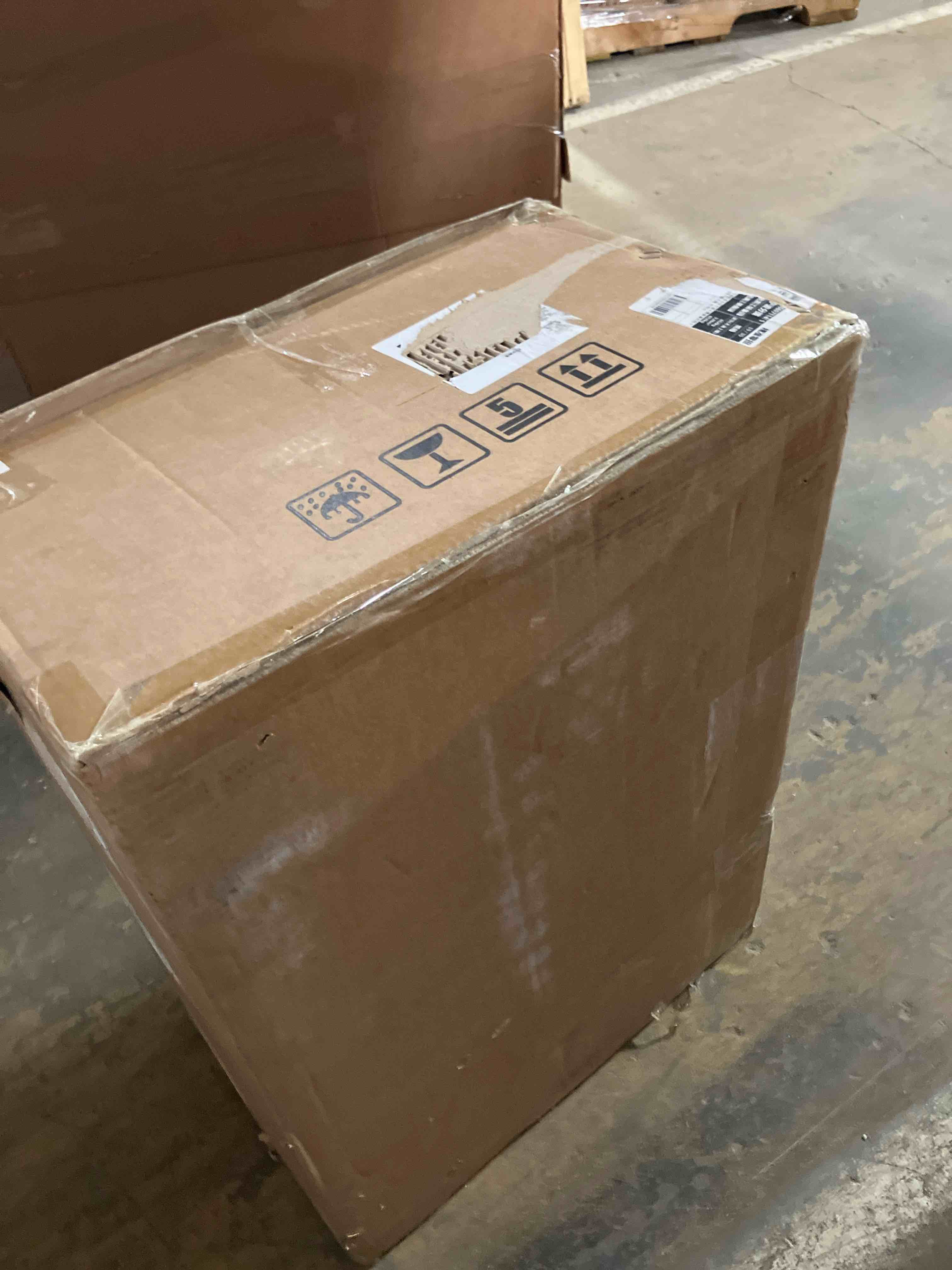 https://s3.amazonaws.com/lotting-images-prod/phillipi/TEA2245476_1745935120563.jpeg