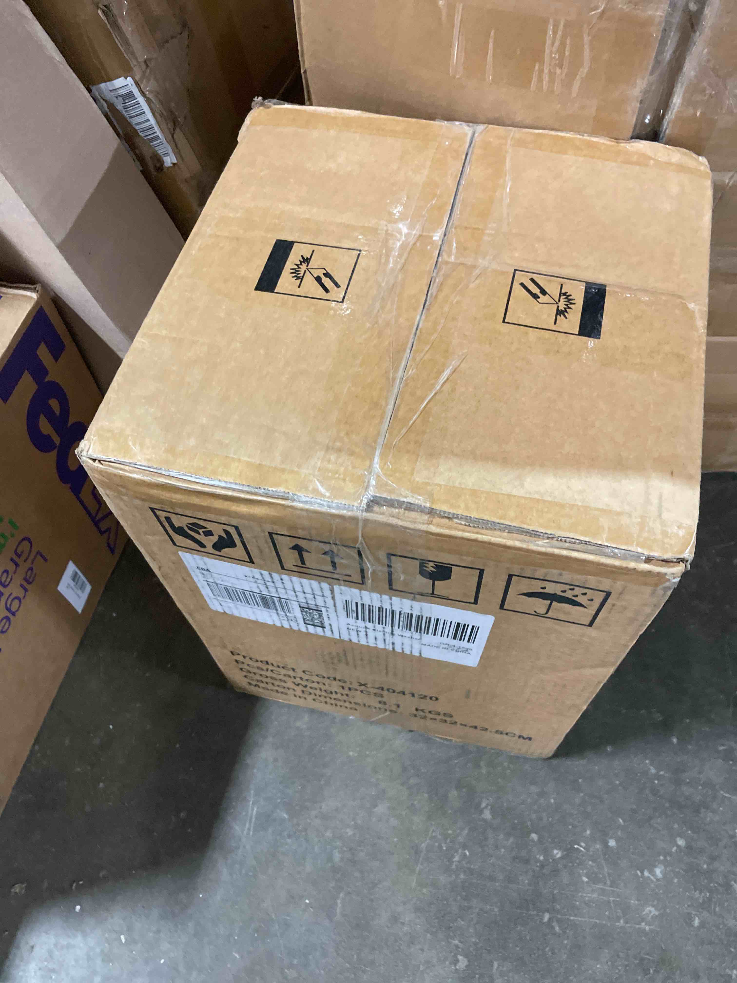https://s3.amazonaws.com/lotting-images-prod/phillipi/TEA2245671_1745933558677.jpeg