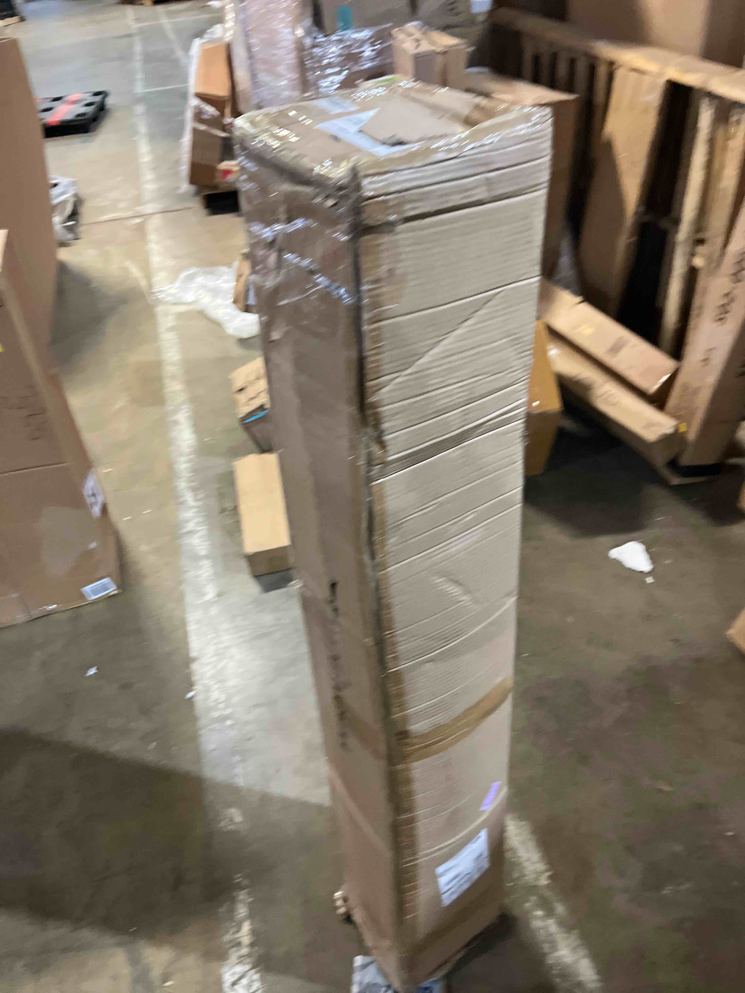 https://s3.amazonaws.com/lotting-images-prod/phillipi/TEA2245740_1745938257102.jpeg