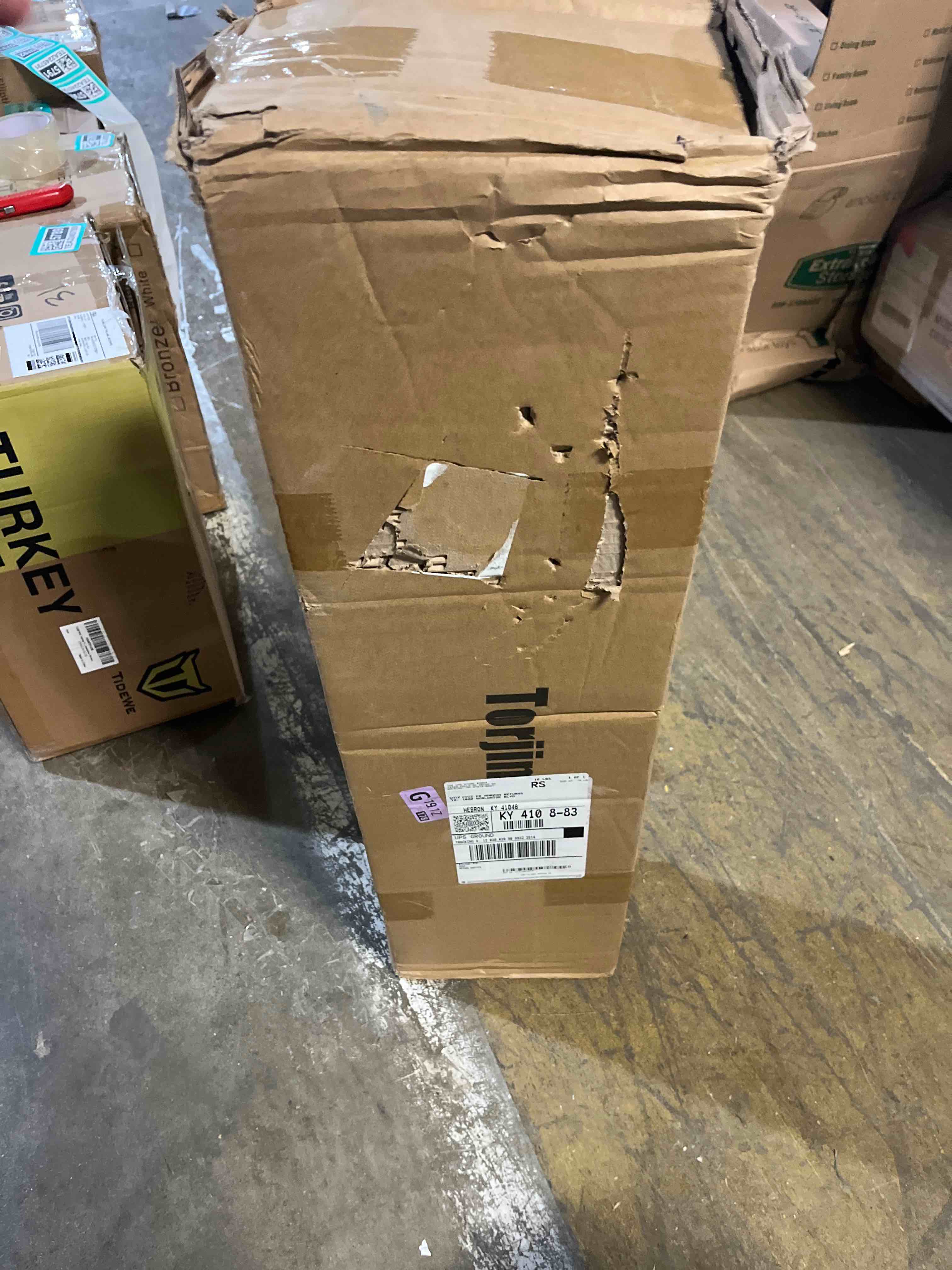 https://s3.amazonaws.com/lotting-images-prod/phillipi/TEA2245790_1746107311183.jpeg