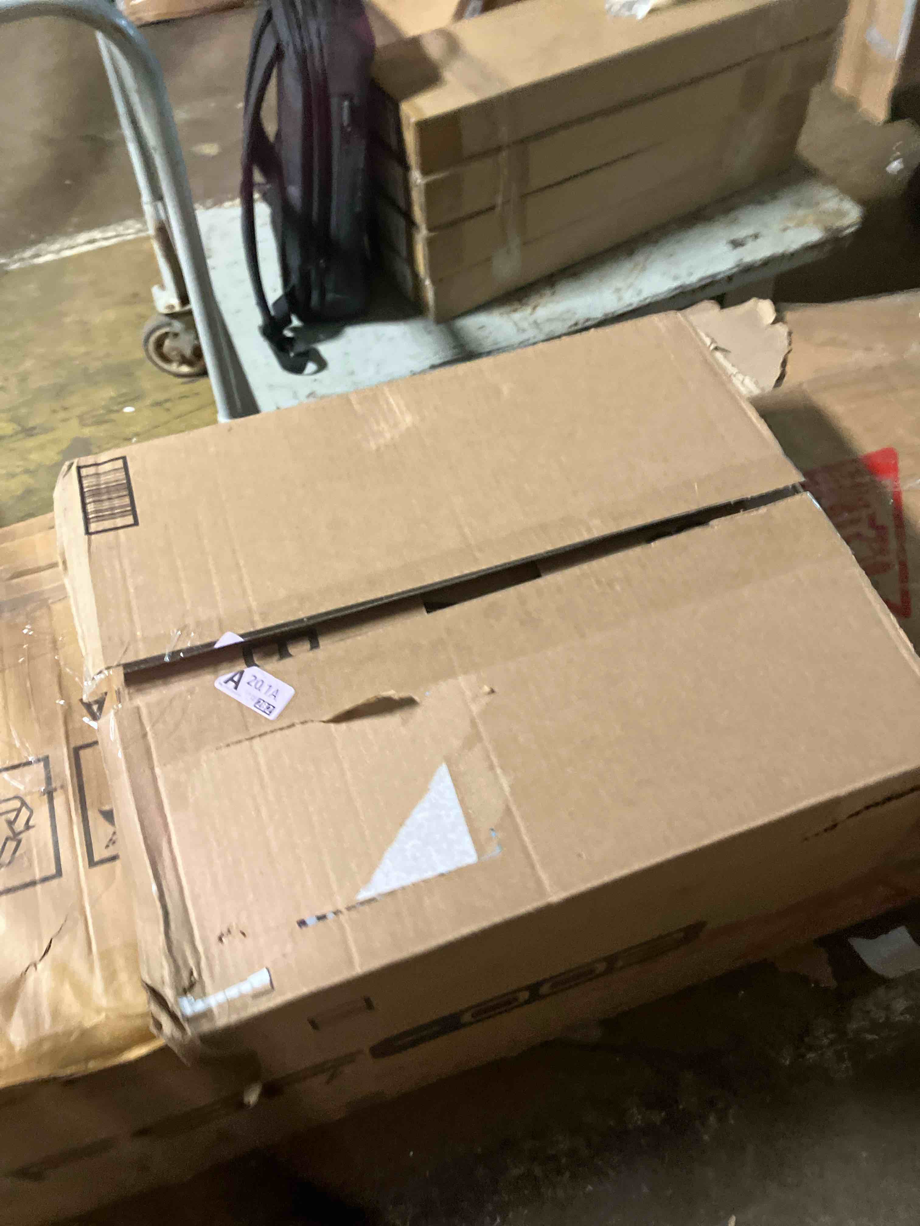 https://s3.amazonaws.com/lotting-images-prod/phillipi/TEA2246100_1746724250467.jpeg