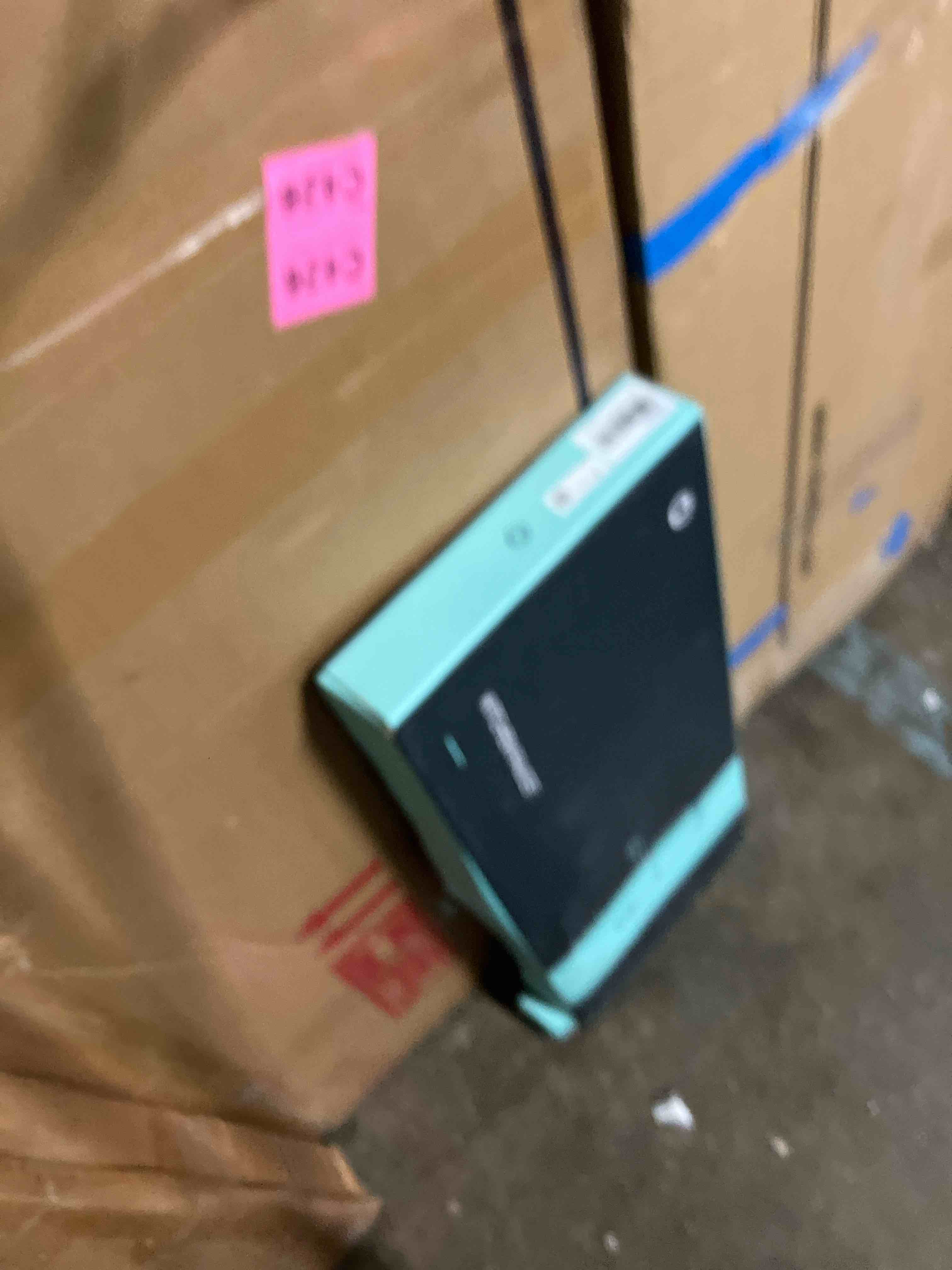 https://s3.amazonaws.com/lotting-images-prod/phillipi/TEA2246128_1746640193991.jpeg