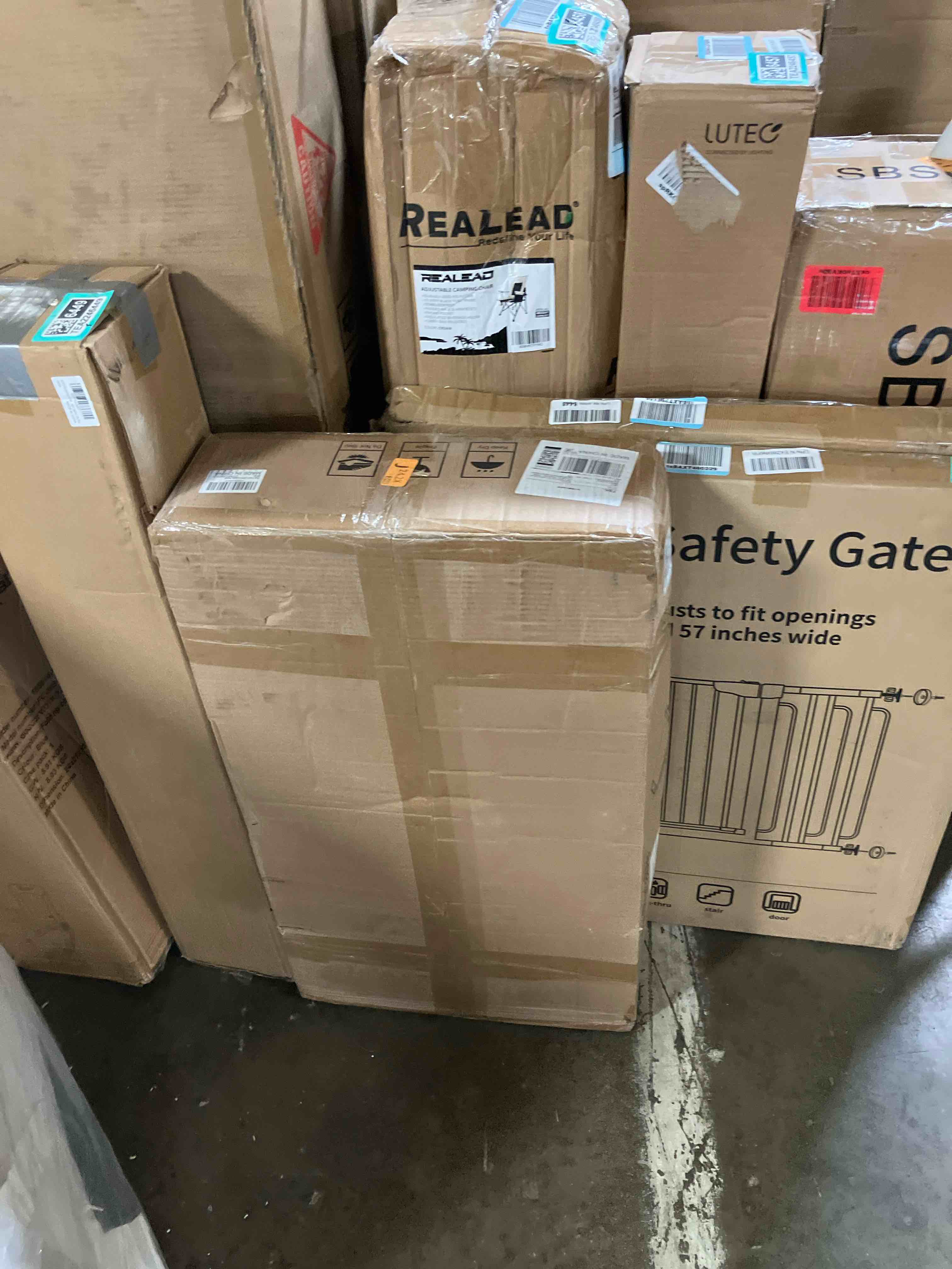 https://s3.amazonaws.com/lotting-images-prod/phillipi/TEA2246447_1747402779662.jpeg