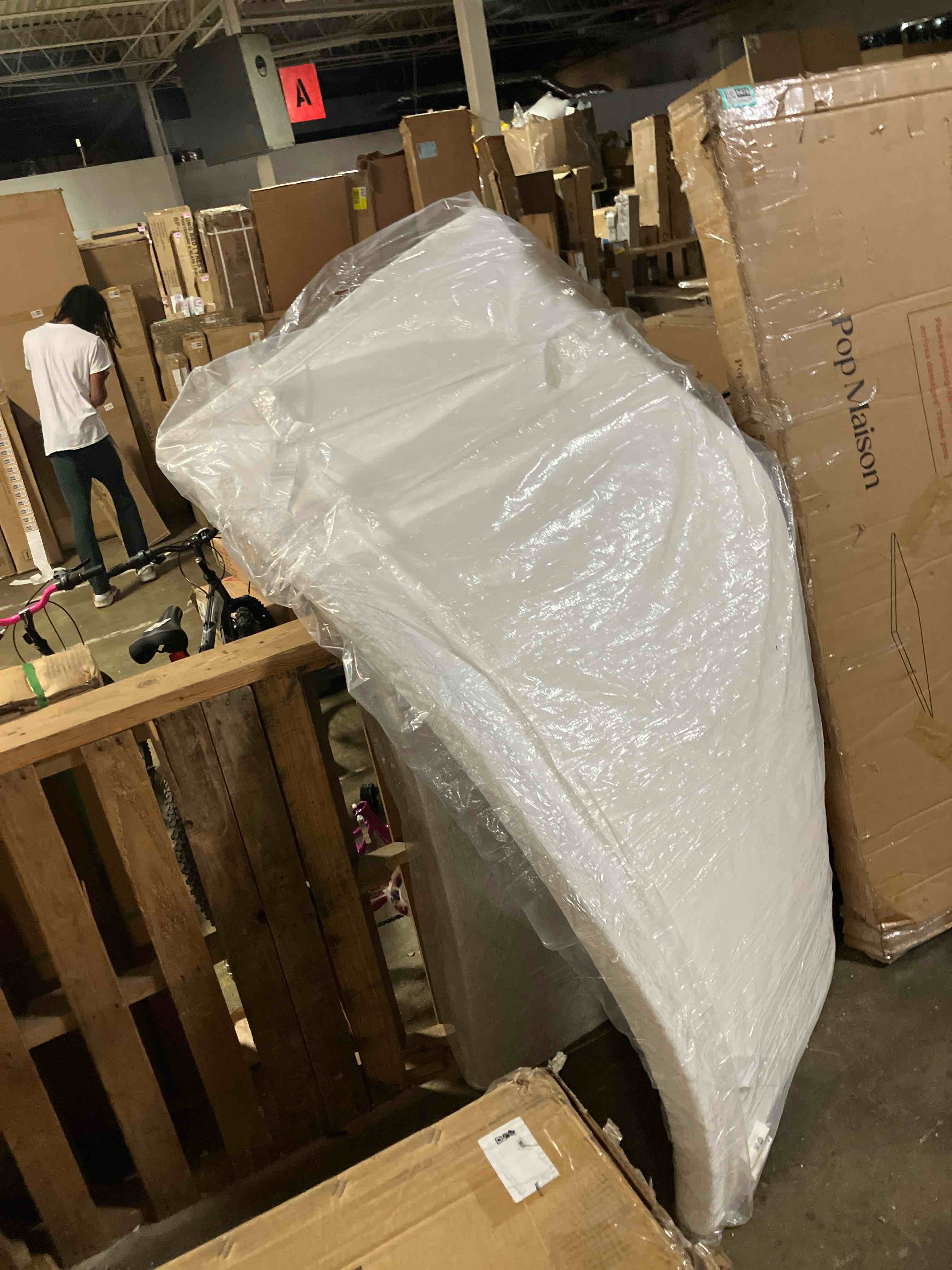 https://s3.amazonaws.com/lotting-images-prod/phillipi/TEA2246471_1747399802028.jpeg
