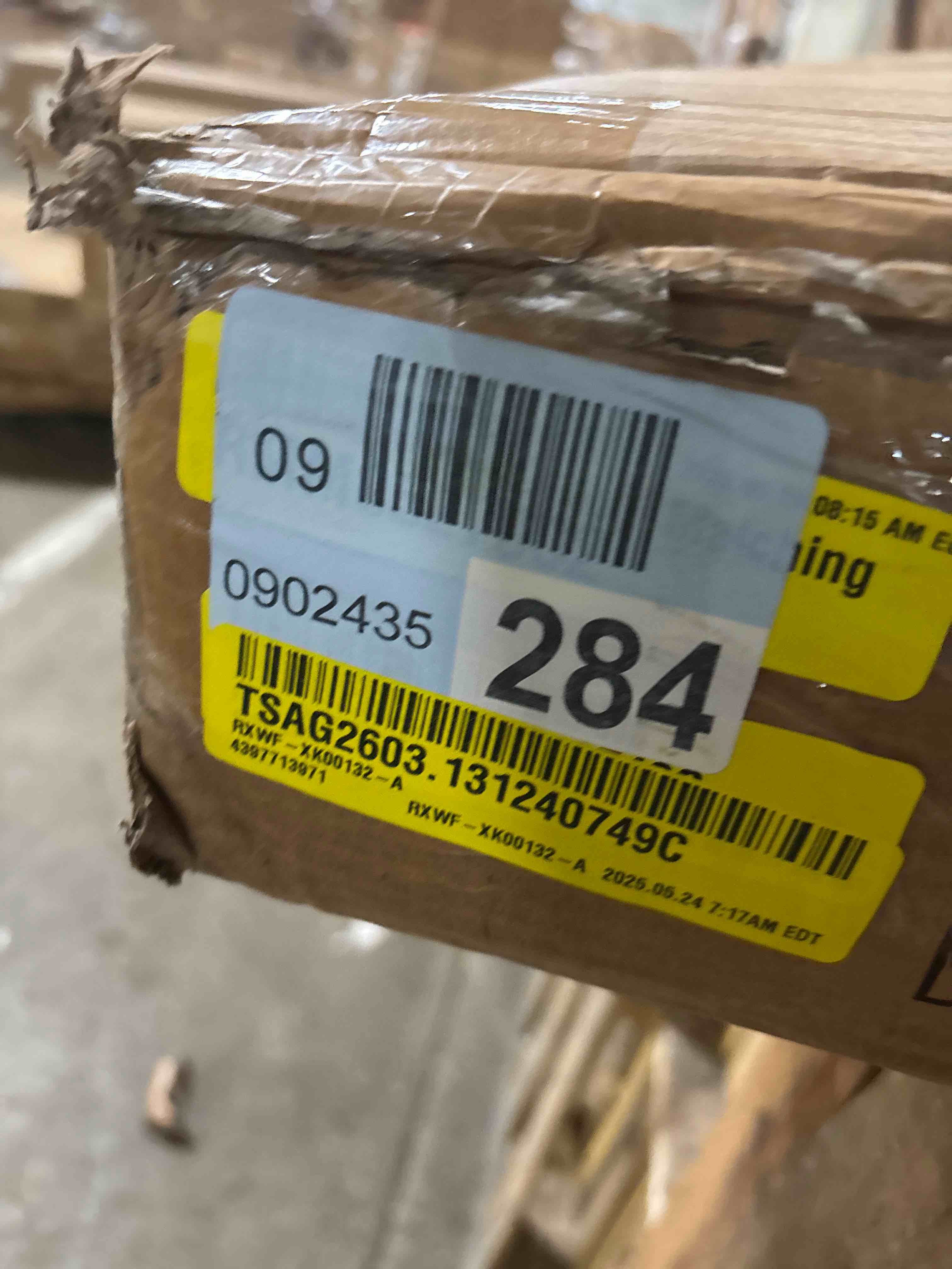 https://s3.amazonaws.com/lotting-images-prod/phillipi/TEA2247939_1748547657986.jpeg