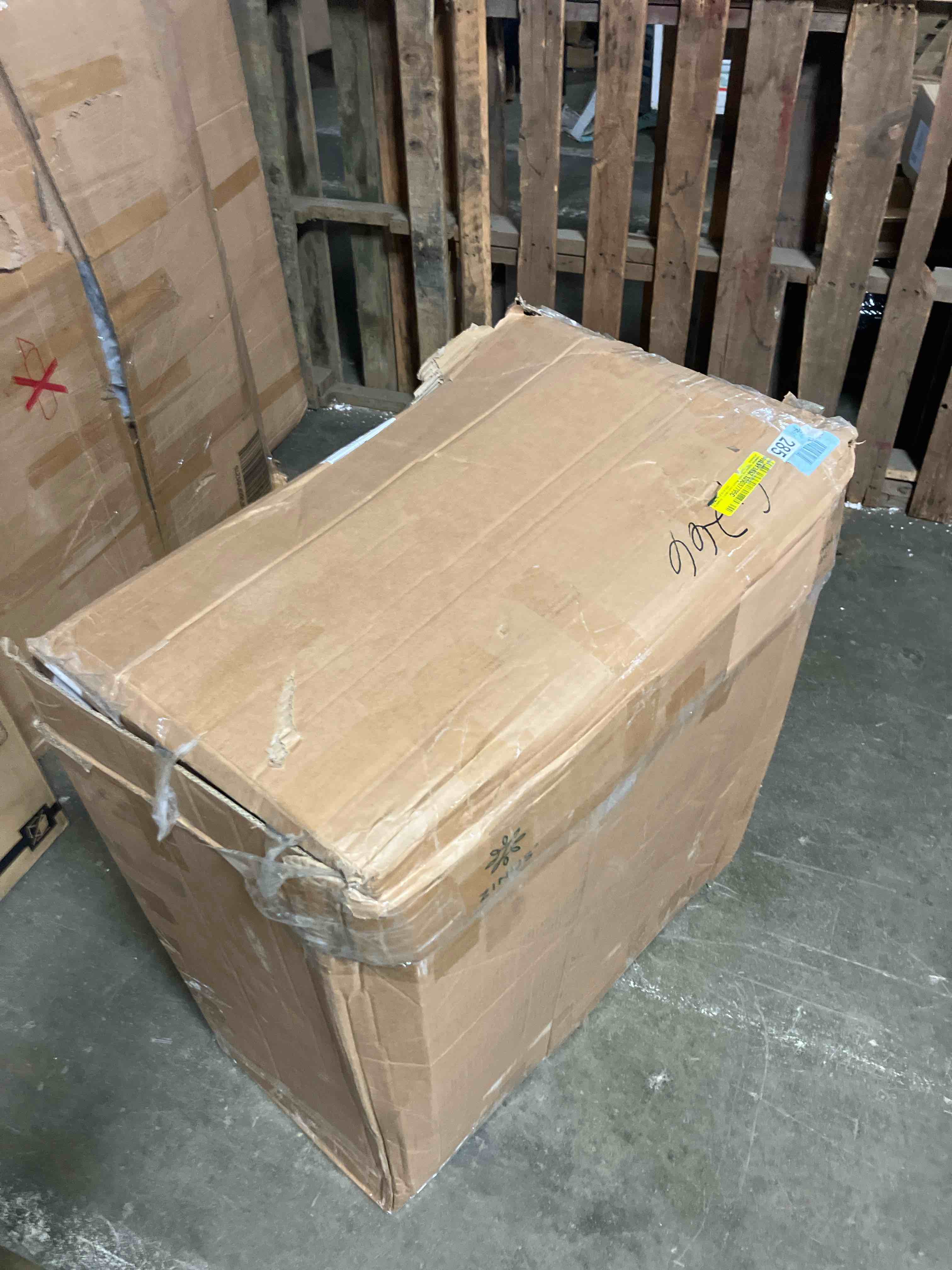 https://s3.amazonaws.com/lotting-images-prod/phillipi/TEA3352010_1752607876540.jpeg