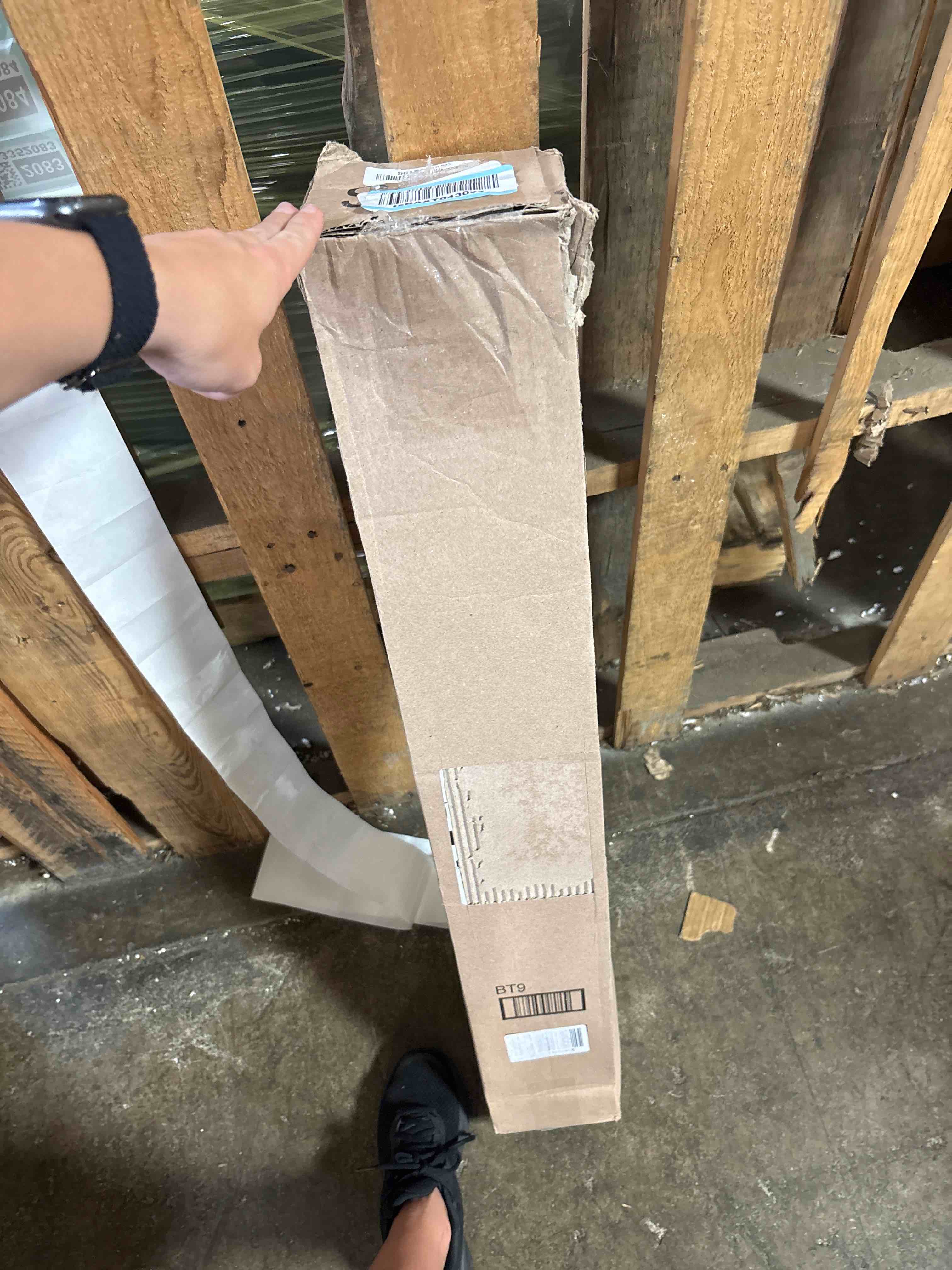 https://s3.amazonaws.com/lotting-images-prod/phillipi/TEA3352091_1752700349308.jpeg
