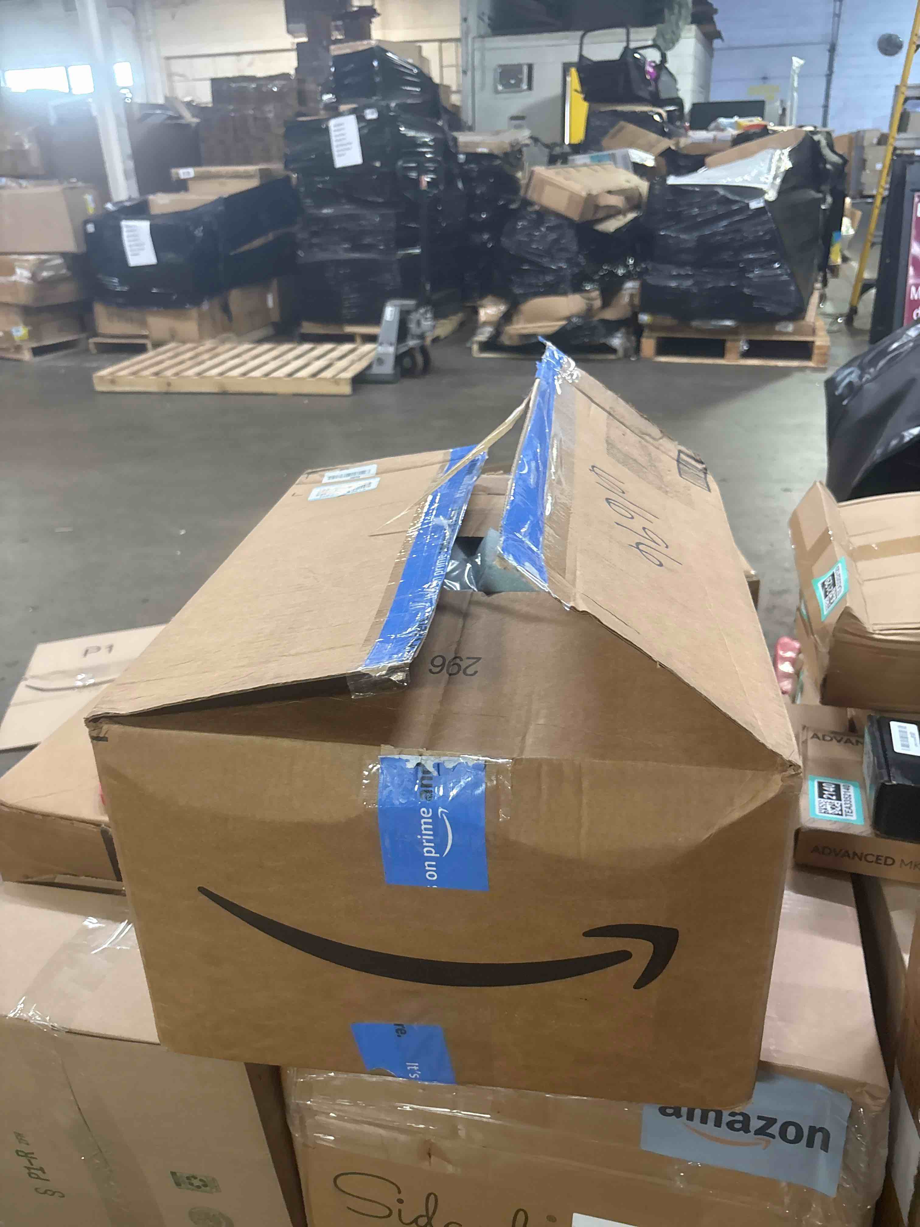 https://s3.amazonaws.com/lotting-images-prod/phillipi/TEA3352126_1752697121552.jpeg