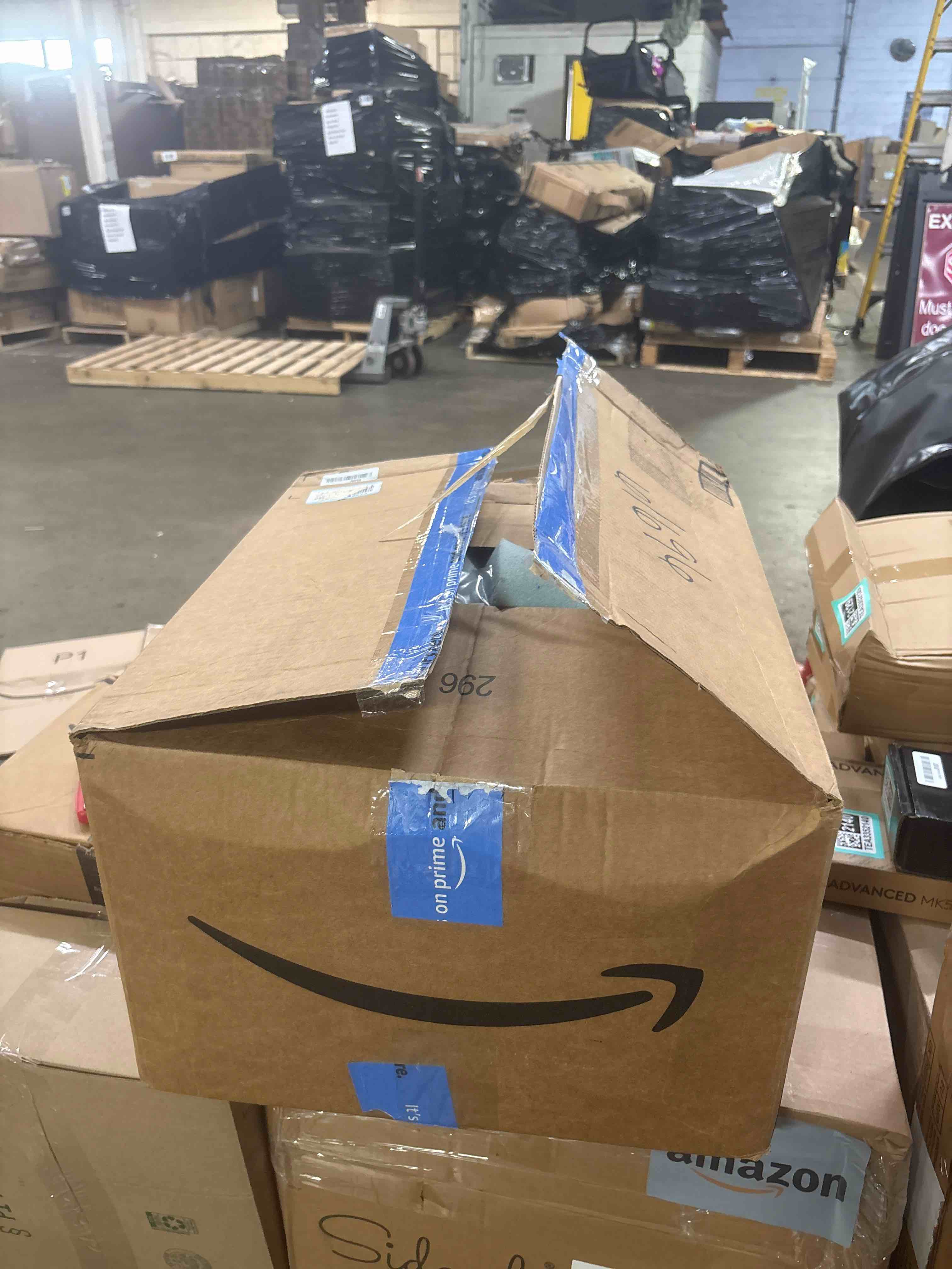 https://s3.amazonaws.com/lotting-images-prod/phillipi/TEA3352126_1752697122649.jpeg