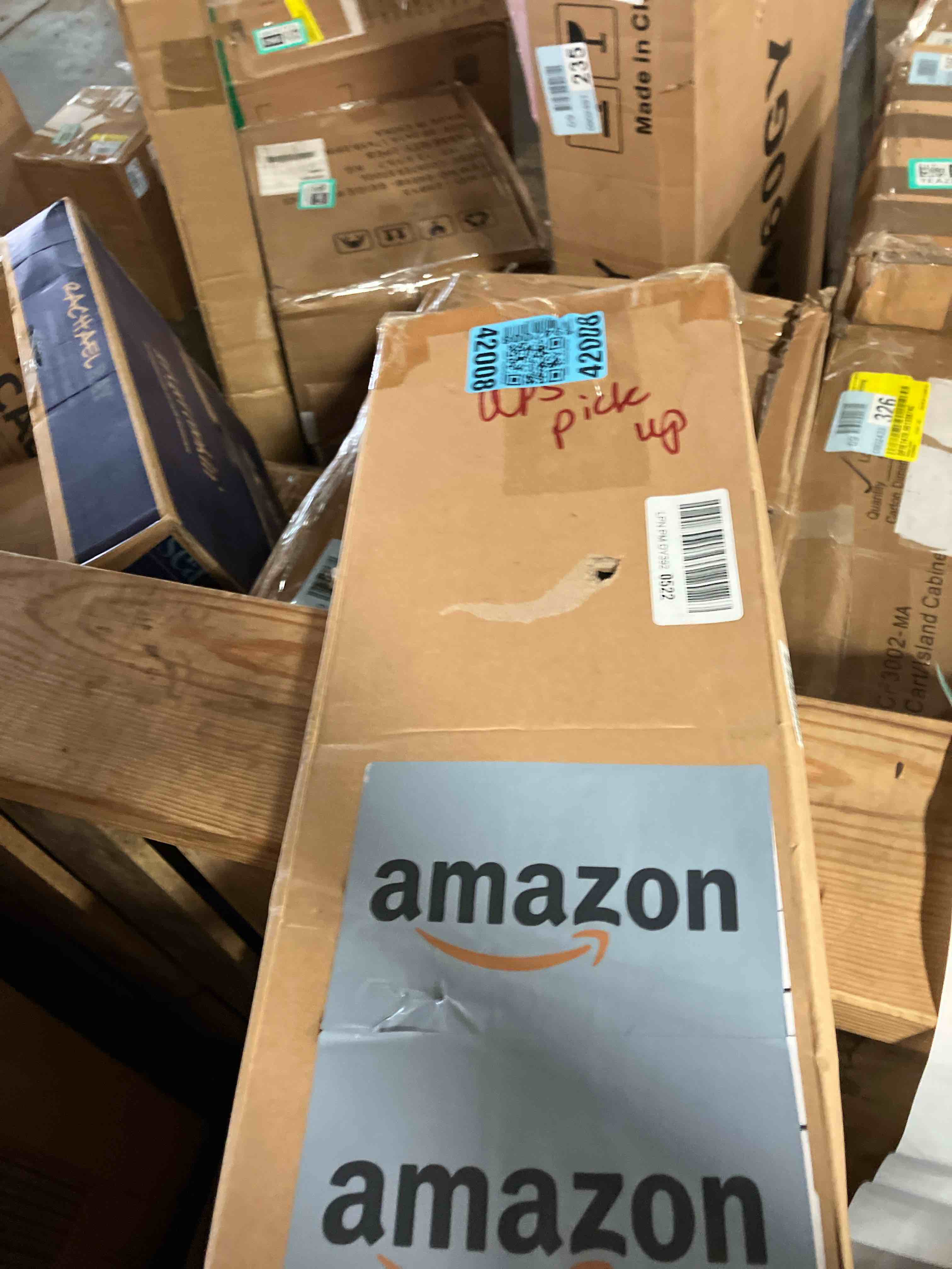 https://s3.amazonaws.com/lotting-images-prod/phillipi/TEA3352209_1752764573868.jpeg