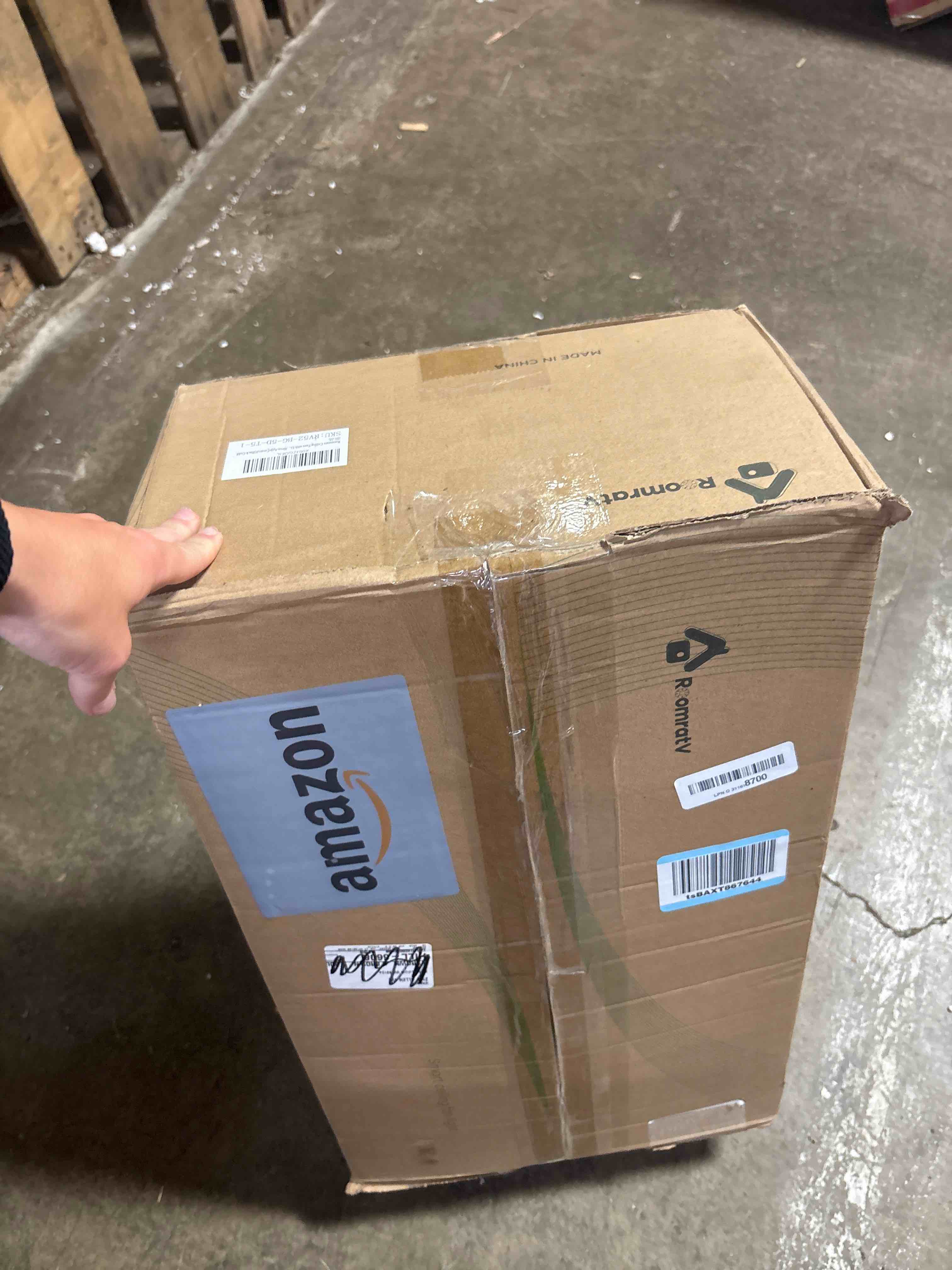 https://s3.amazonaws.com/lotting-images-prod/phillipi/TEA3352283_1752762881142.jpeg