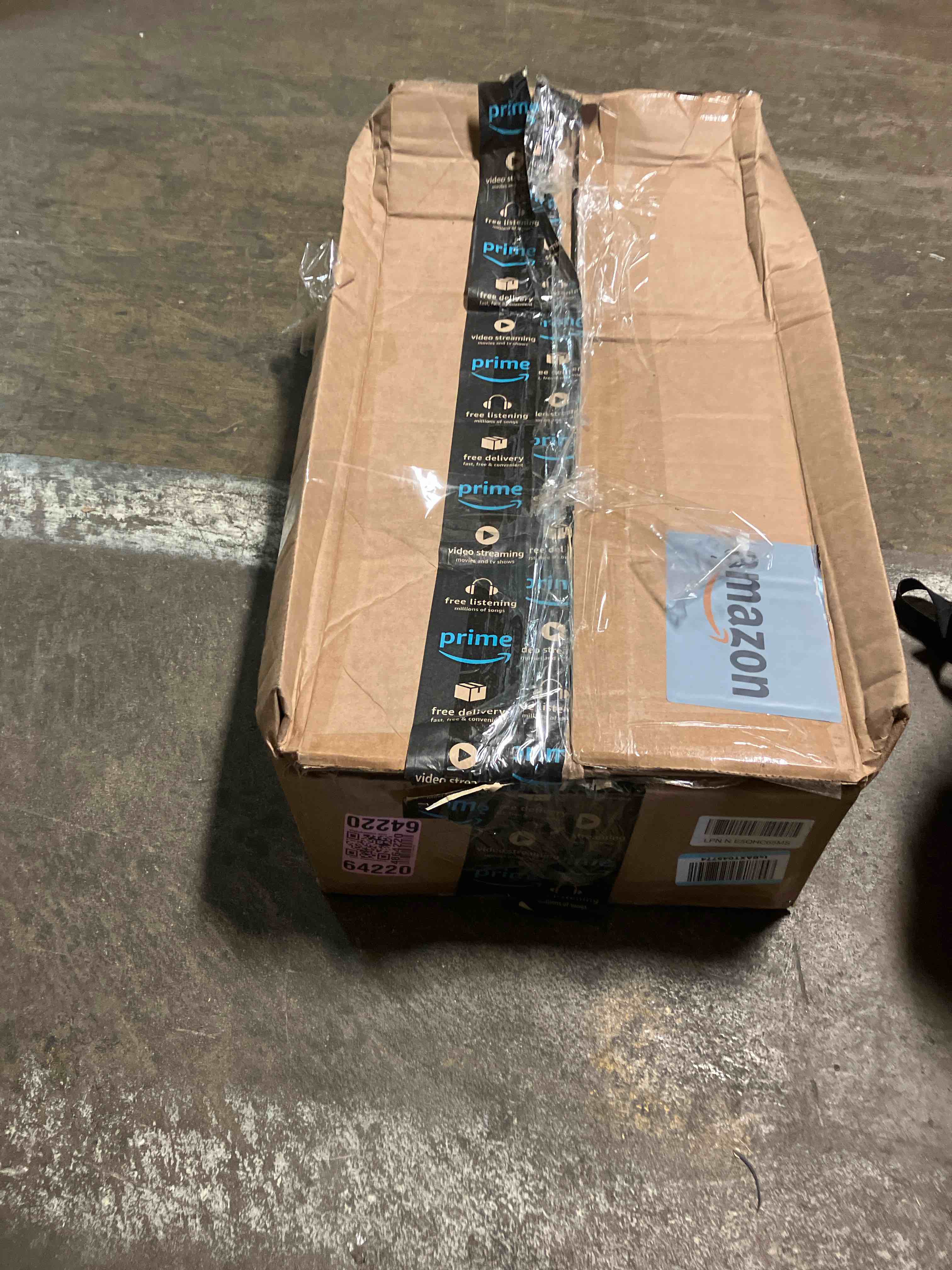 https://s3.amazonaws.com/lotting-images-prod/phillipi/TEA3352476_1752784760894.jpeg