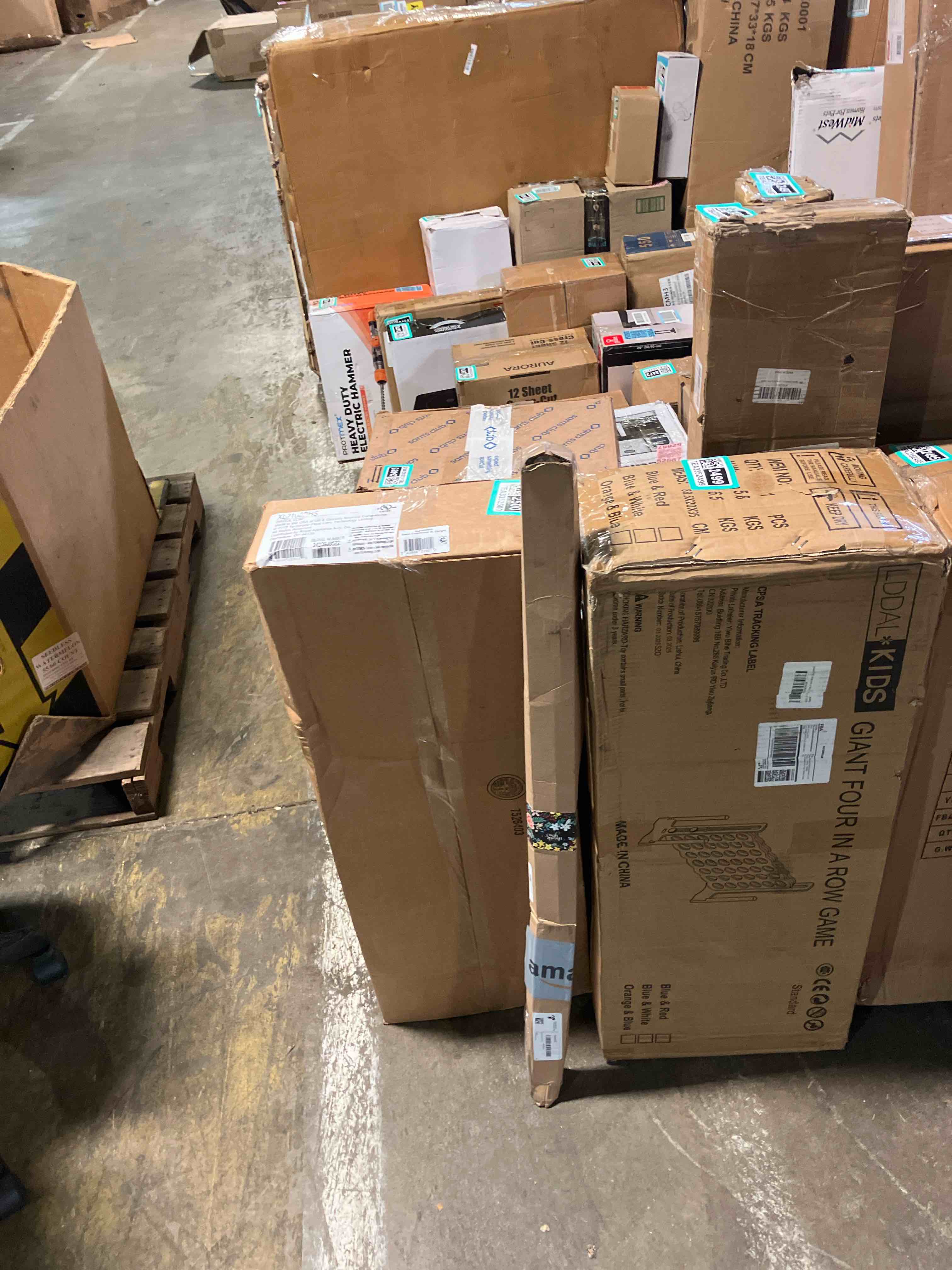 https://s3.amazonaws.com/lotting-images-prod/phillipi/TEA3352502_1752849818039.jpeg
