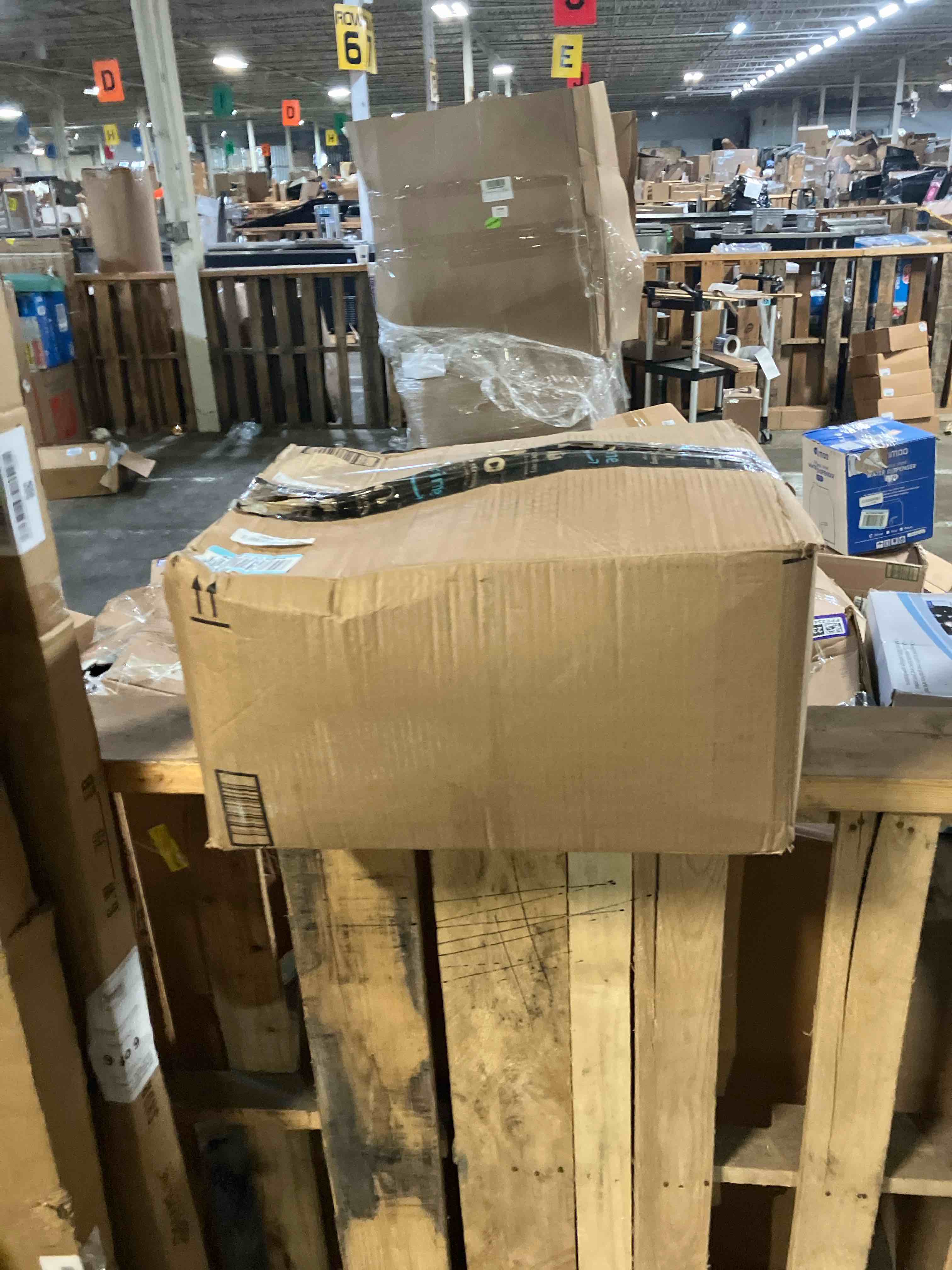 https://s3.amazonaws.com/lotting-images-prod/phillipi/TEA3352509_1752850779195.jpeg