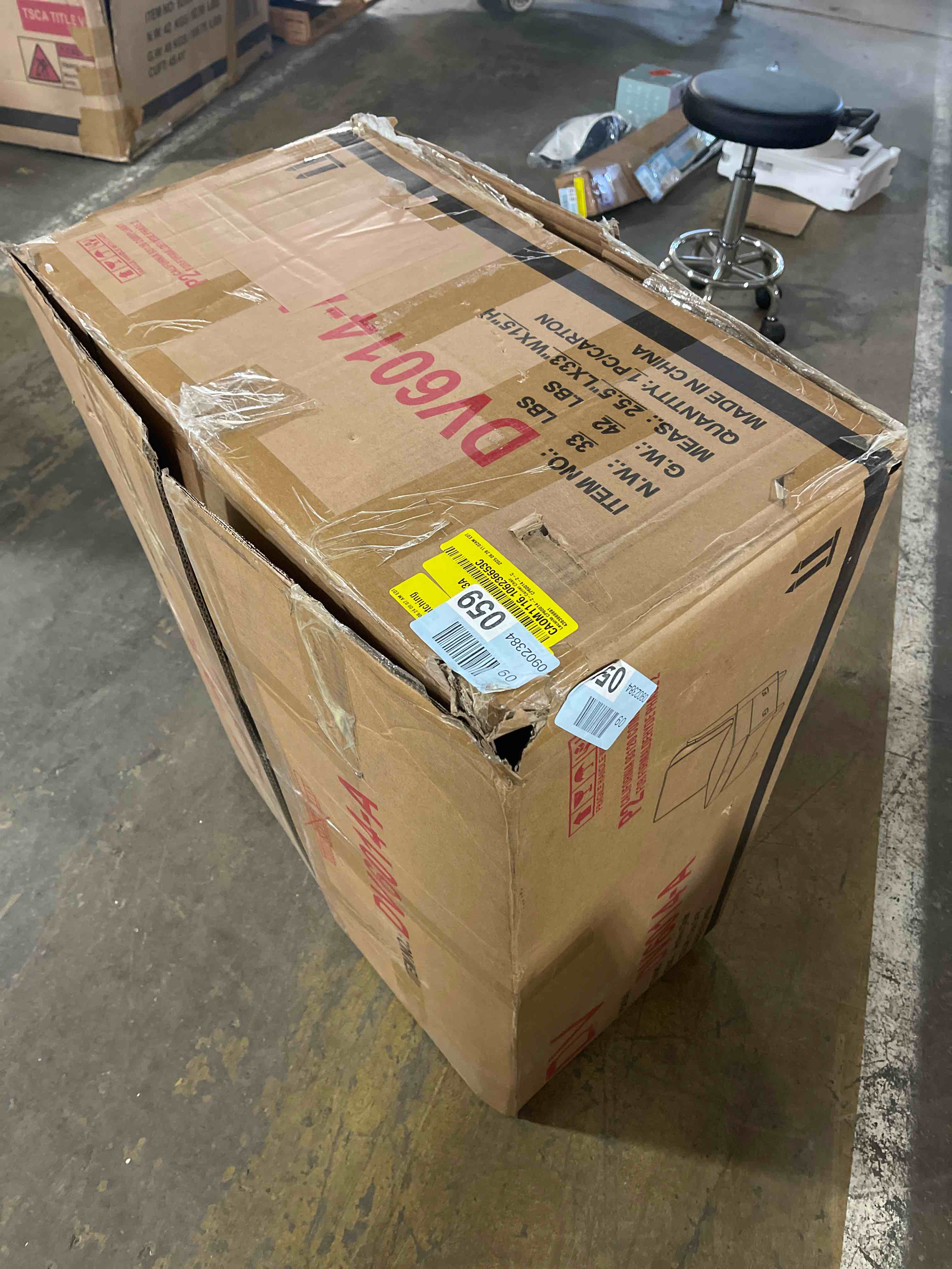 https://s3.amazonaws.com/lotting-images-prod/phillipi/TEA3352784_1753193402127.jpeg