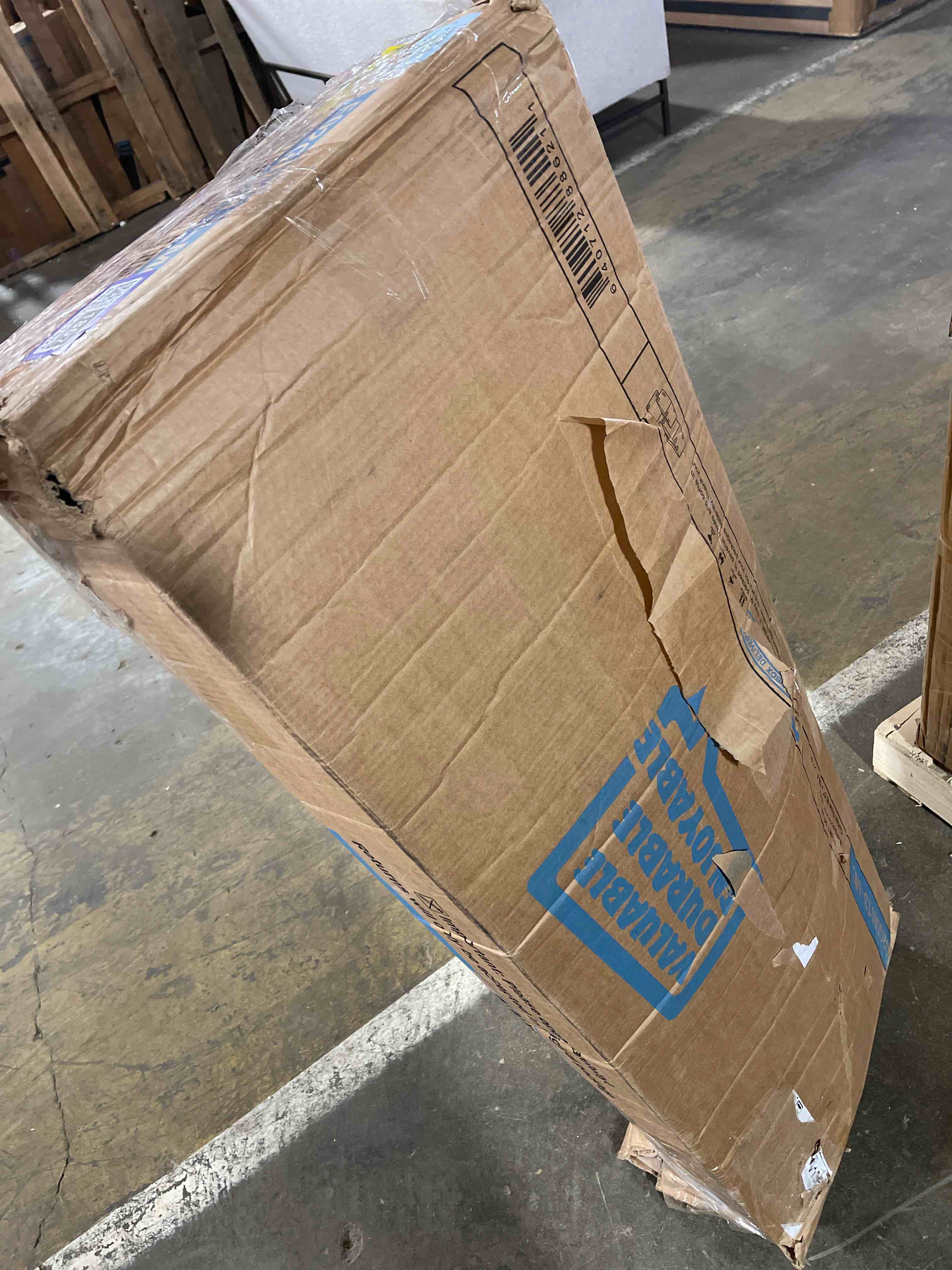 https://s3.amazonaws.com/lotting-images-prod/phillipi/TEA3352787_1753192955156.jpeg