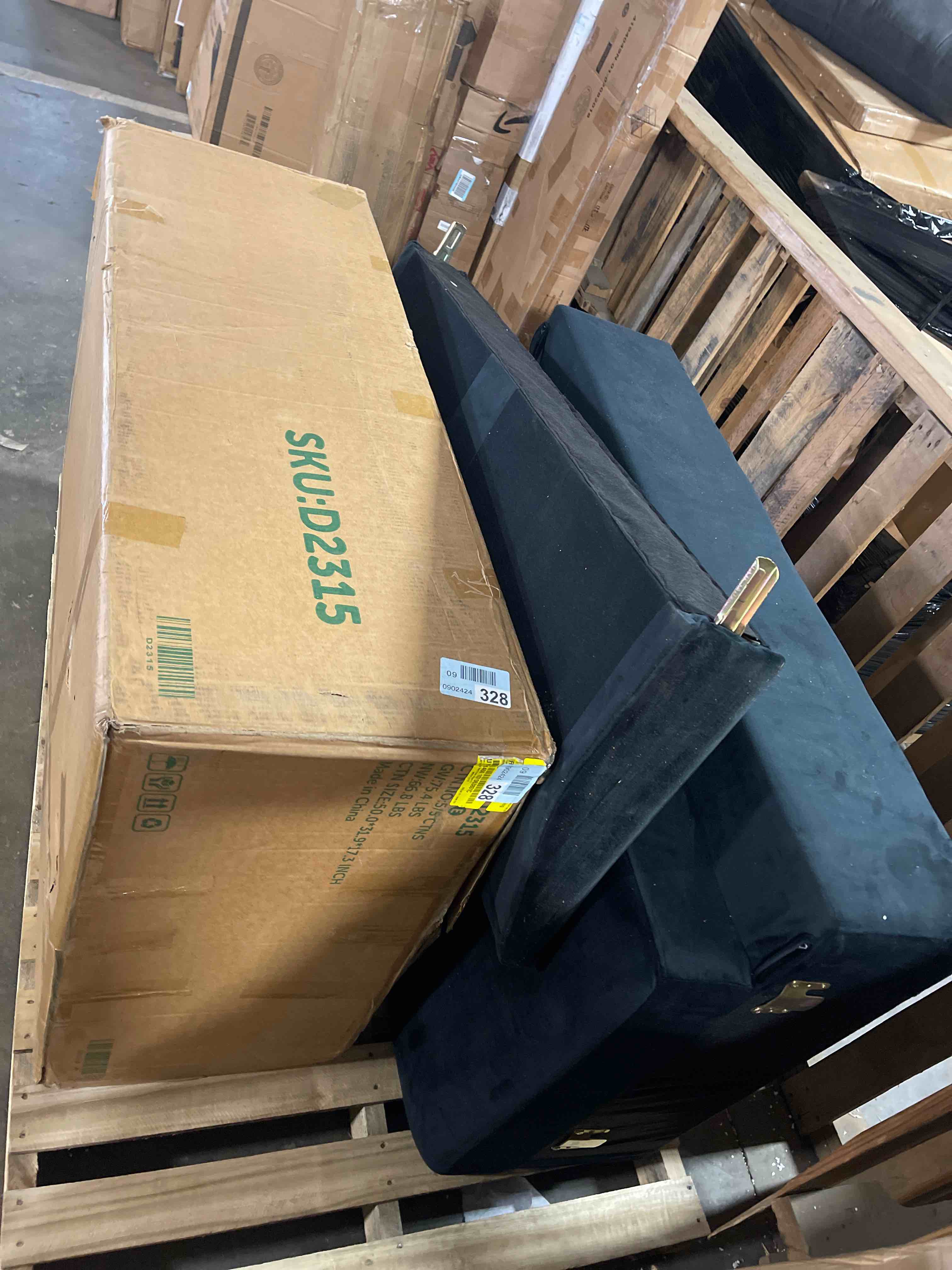 https://s3.amazonaws.com/lotting-images-prod/phillipi/TEA3352788_1753192448201.jpeg