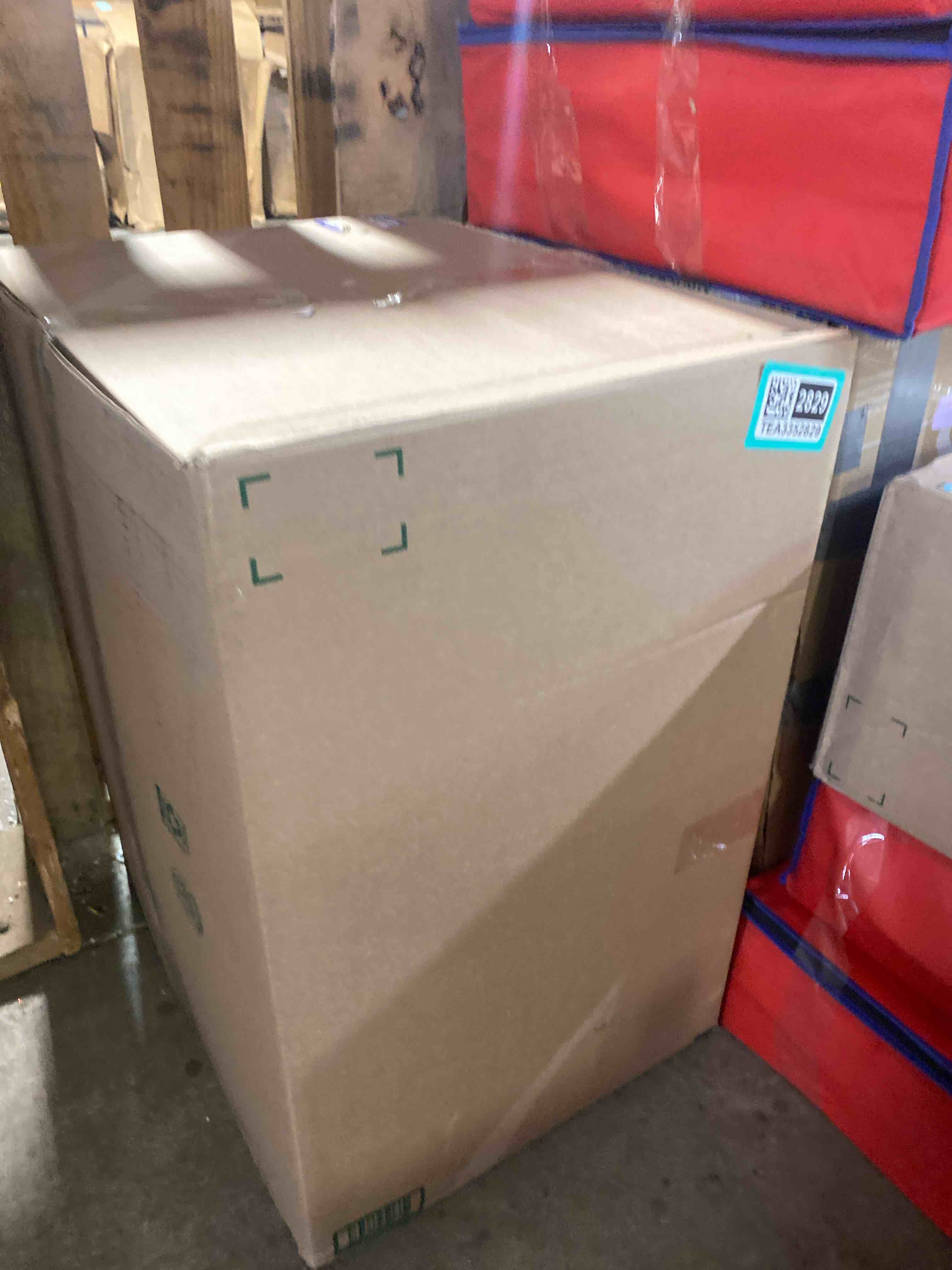 https://s3.amazonaws.com/lotting-images-prod/phillipi/TEA3352829_1753188243852.jpeg