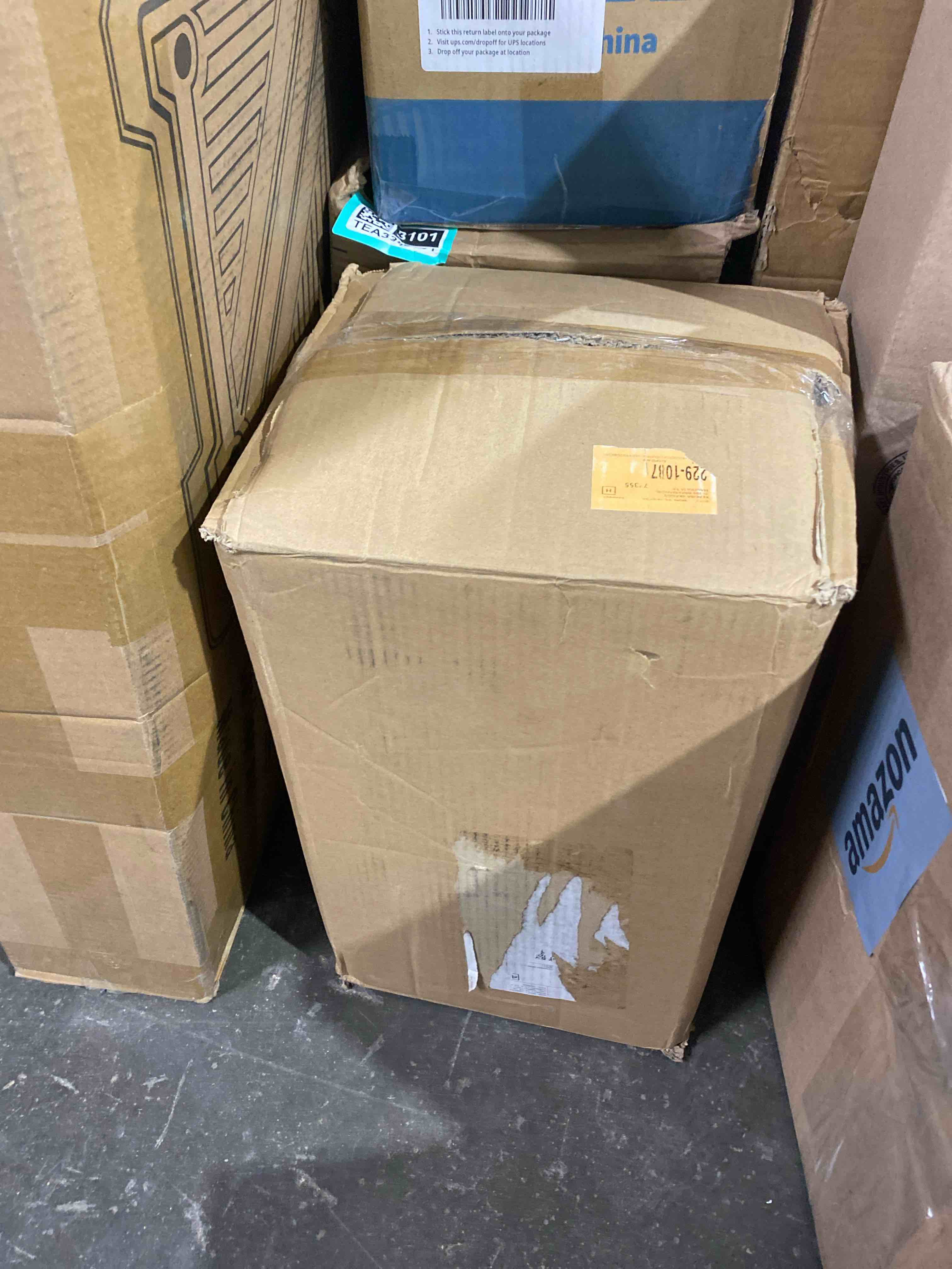 https://s3.amazonaws.com/lotting-images-prod/phillipi/TEA3353078_1753211712547.jpeg