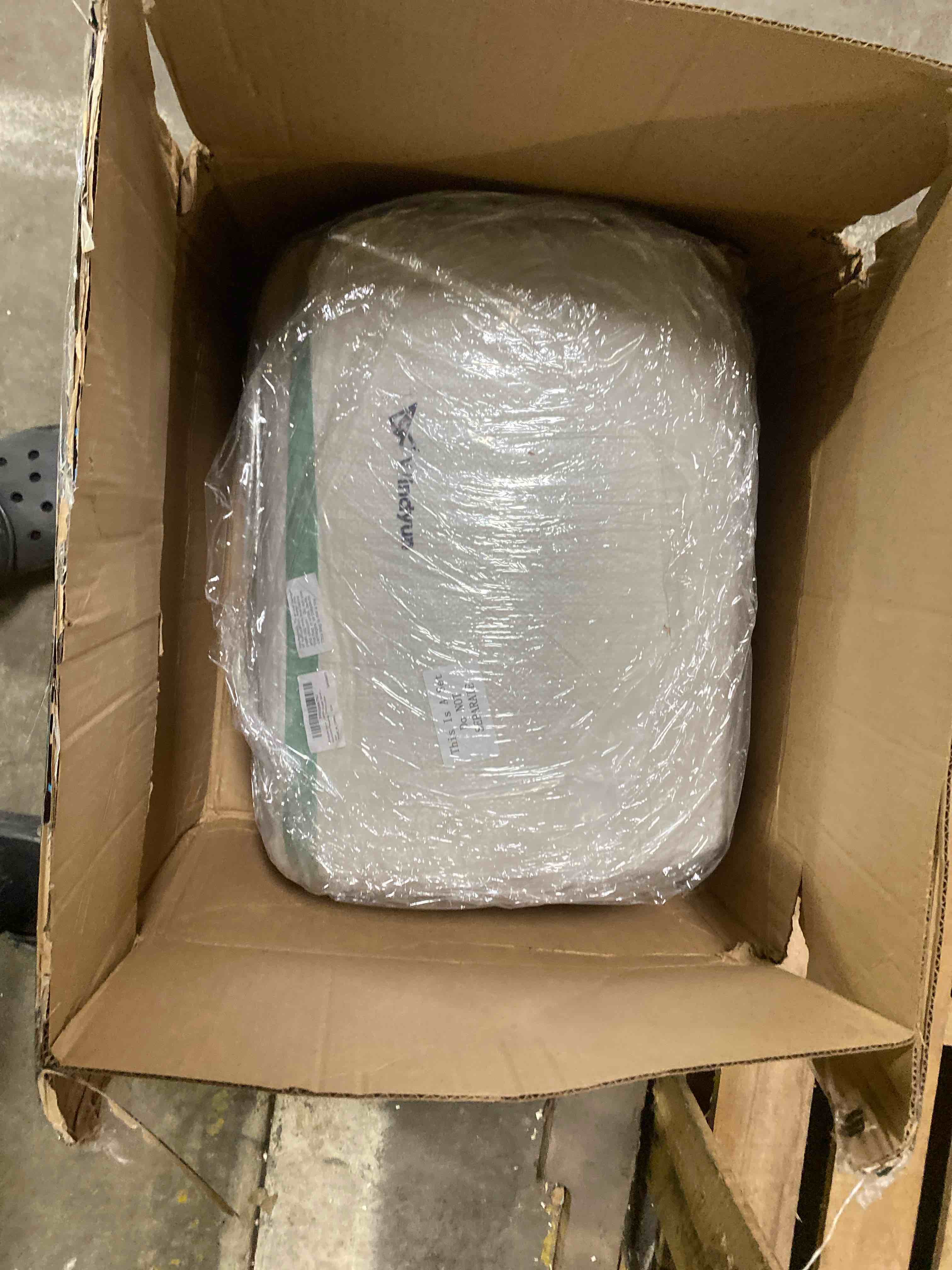 https://s3.amazonaws.com/lotting-images-prod/phillipi/TEA3353101_1753209529132.jpeg