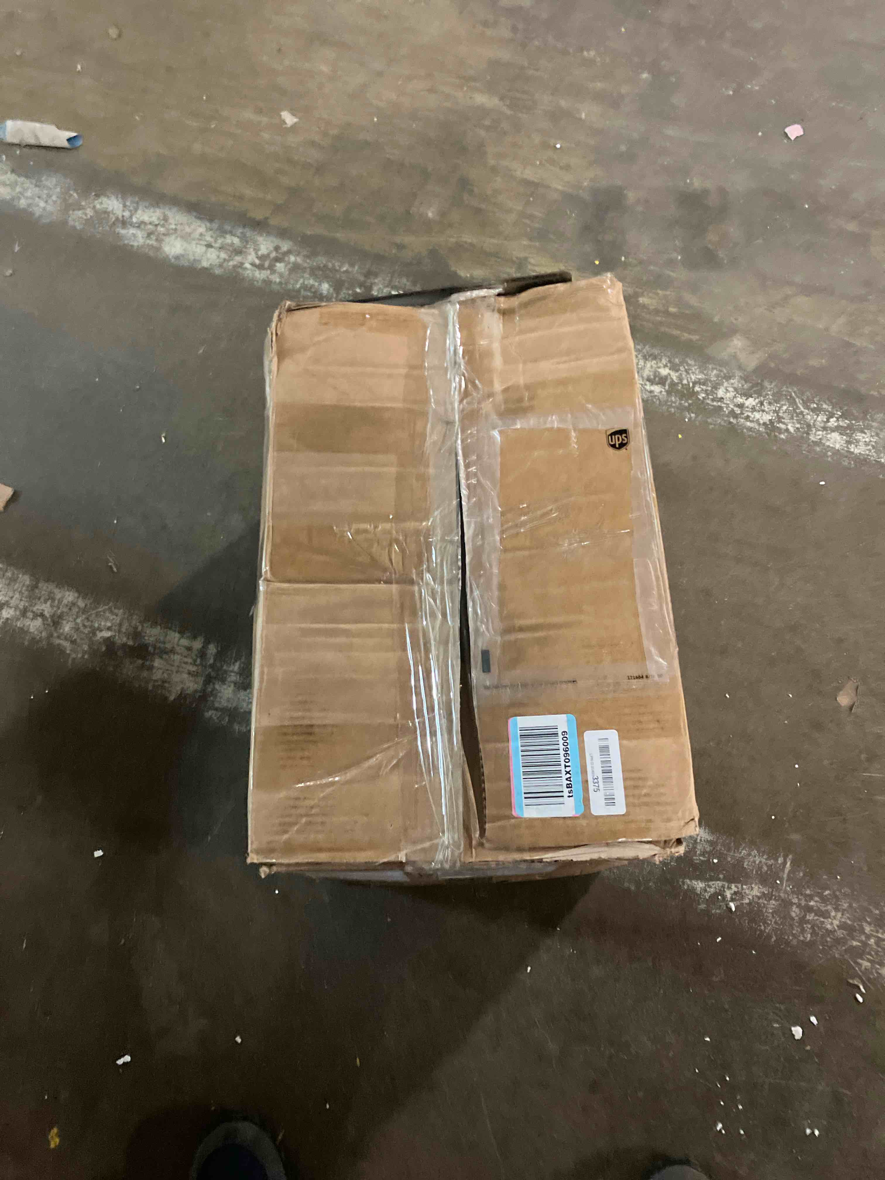 https://s3.amazonaws.com/lotting-images-prod/phillipi/TEA3353148_1753280238751.jpeg
