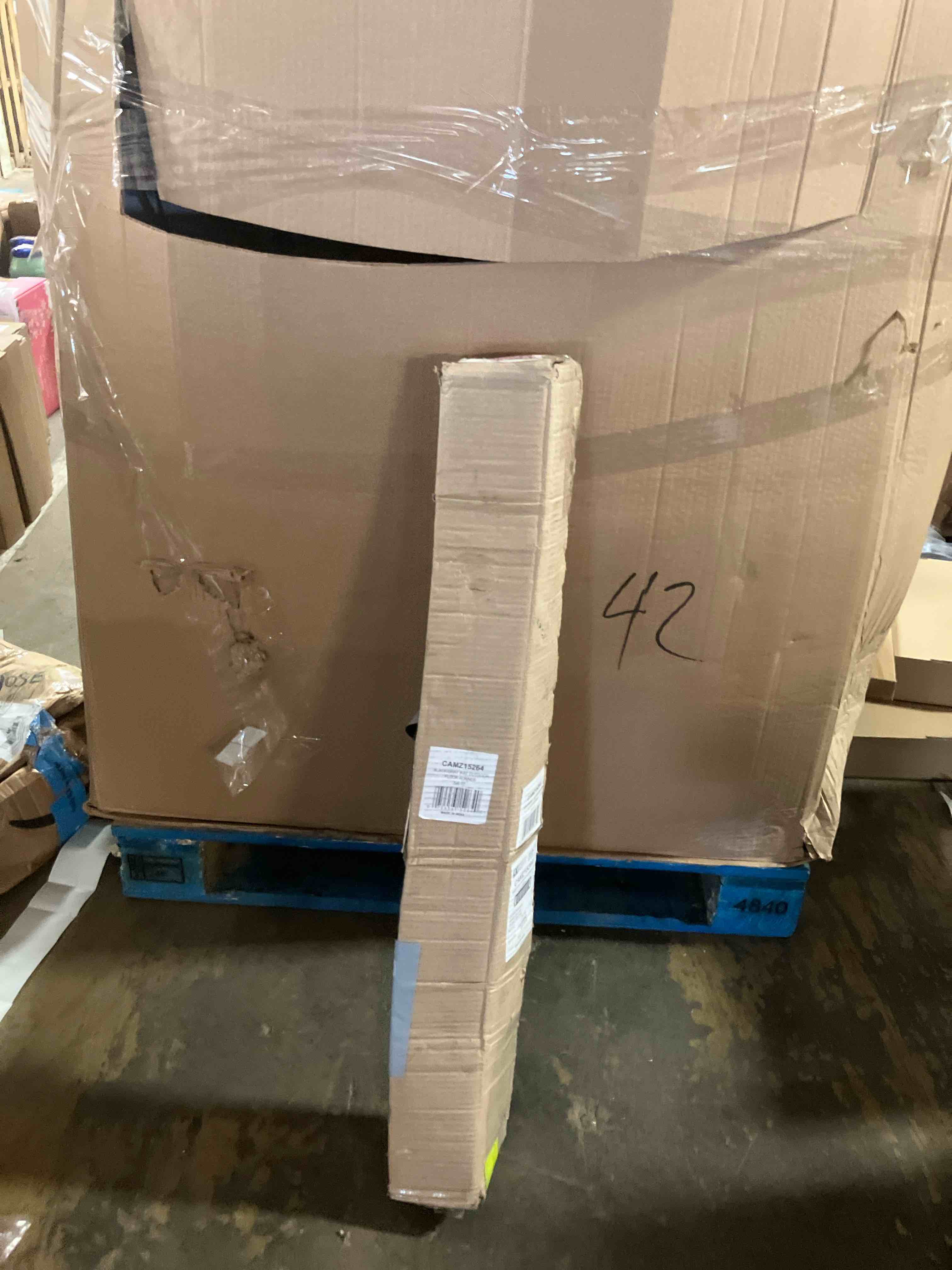 https://s3.amazonaws.com/lotting-images-prod/phillipi/TEA3353396_1753300714307.jpeg