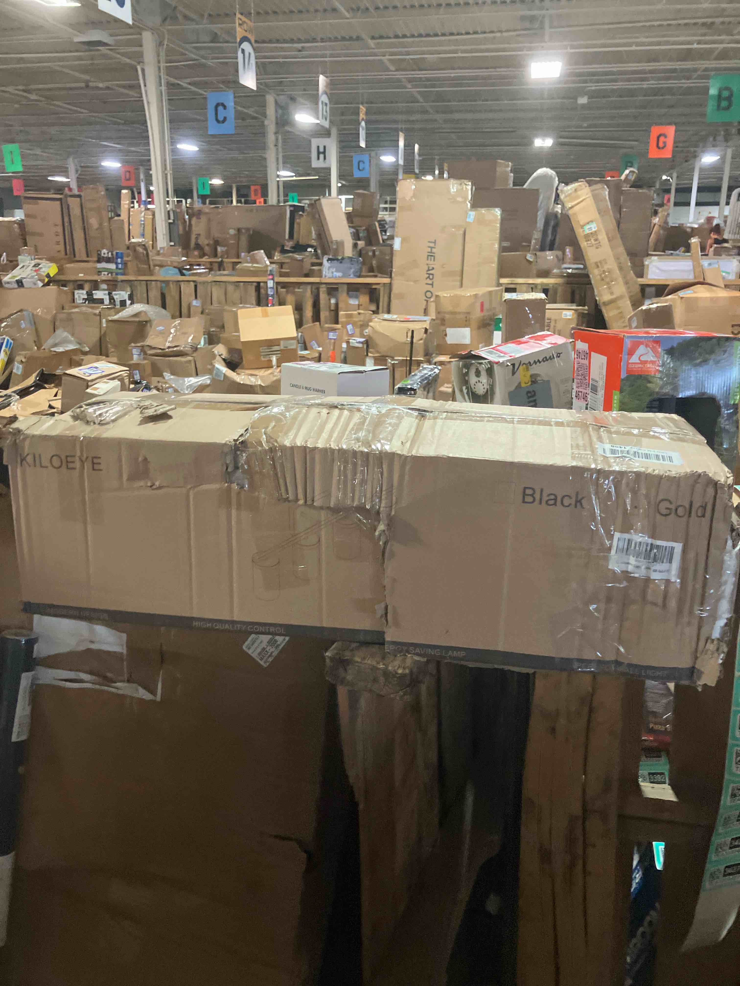 https://s3.amazonaws.com/lotting-images-prod/phillipi/TEA3353427_1753296597102.jpeg