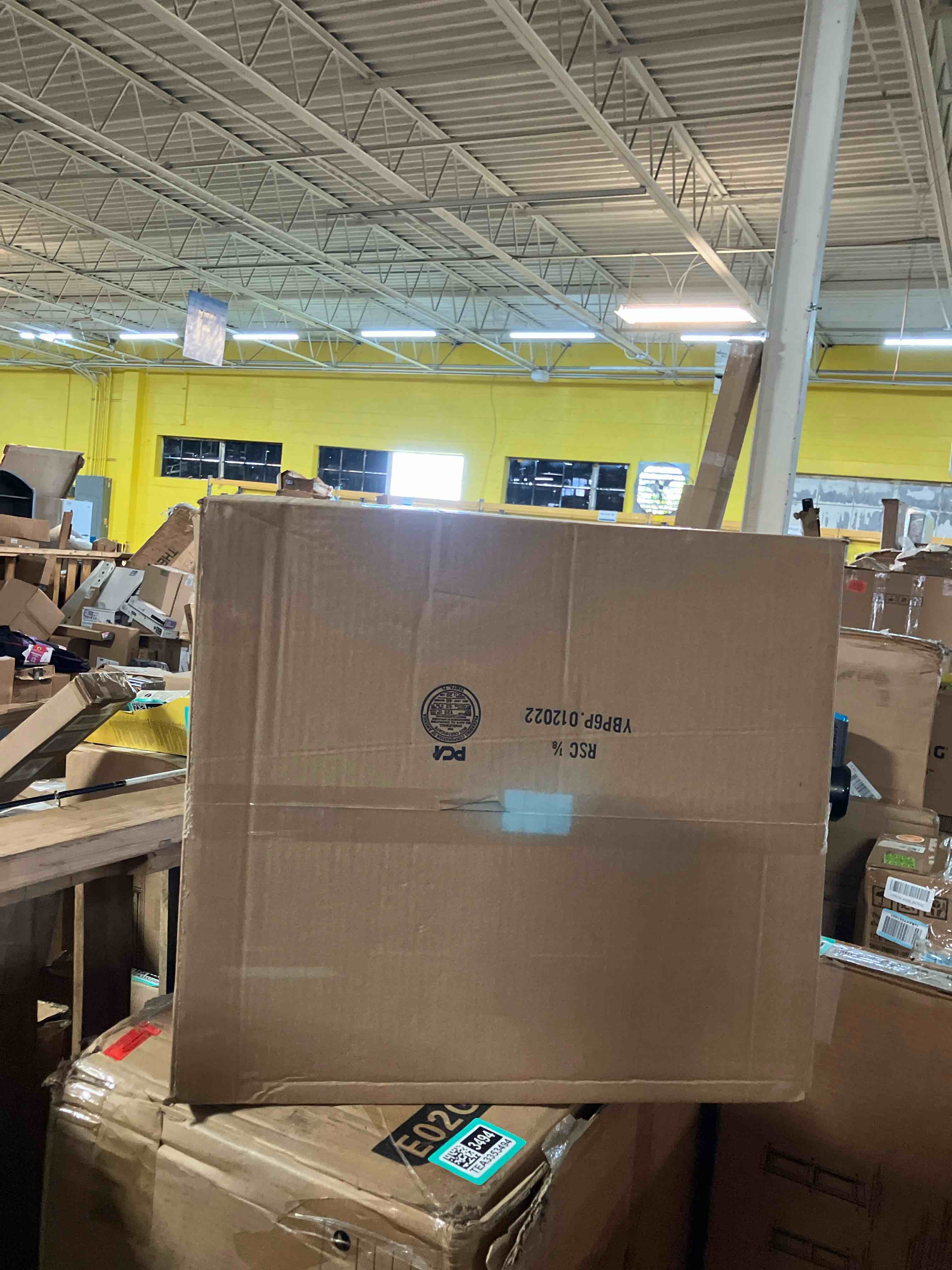 https://s3.amazonaws.com/lotting-images-prod/phillipi/TEA3353484_1753280481393.jpeg