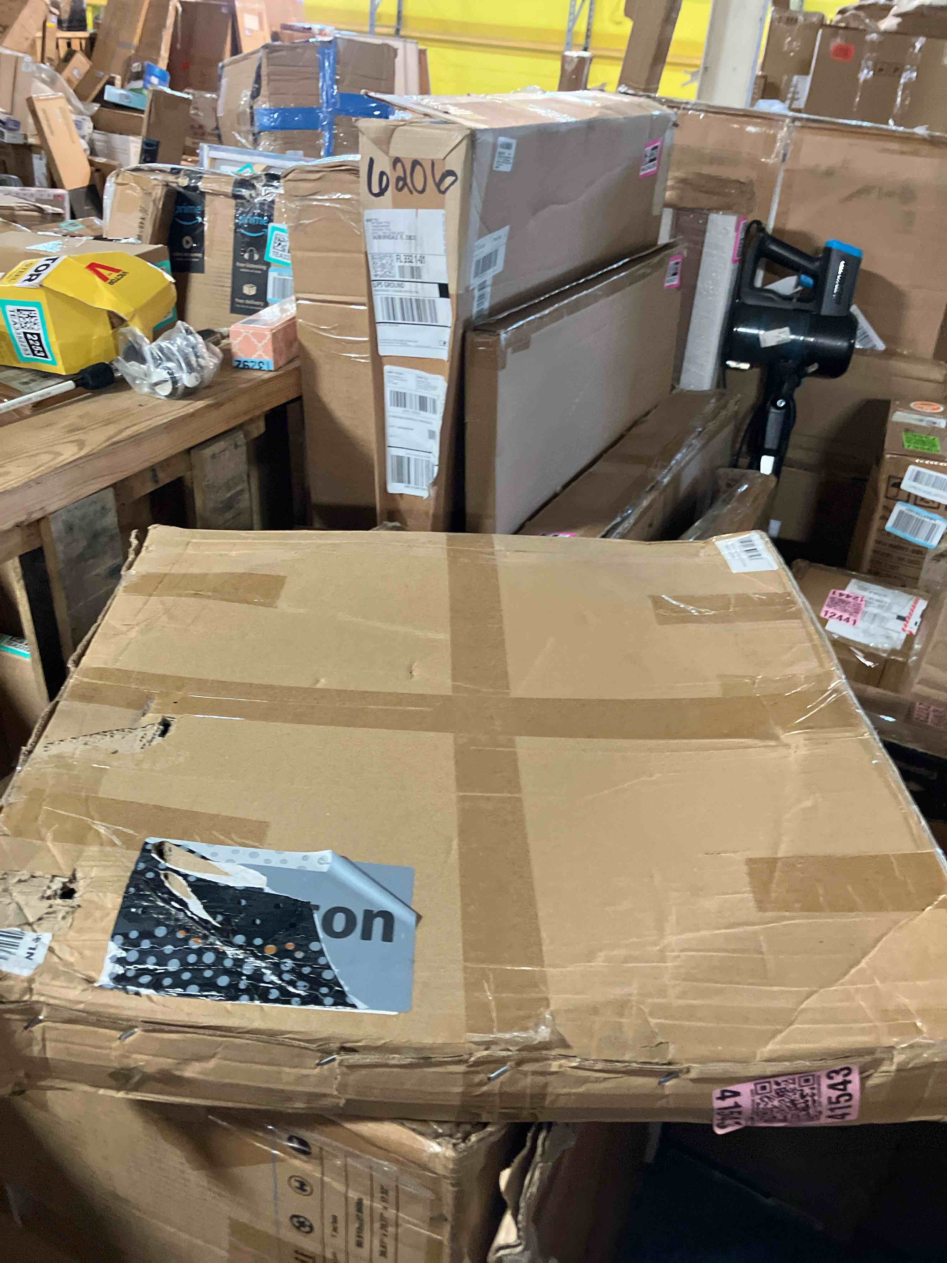 https://s3.amazonaws.com/lotting-images-prod/phillipi/TEA3353491_1753279328690.jpeg