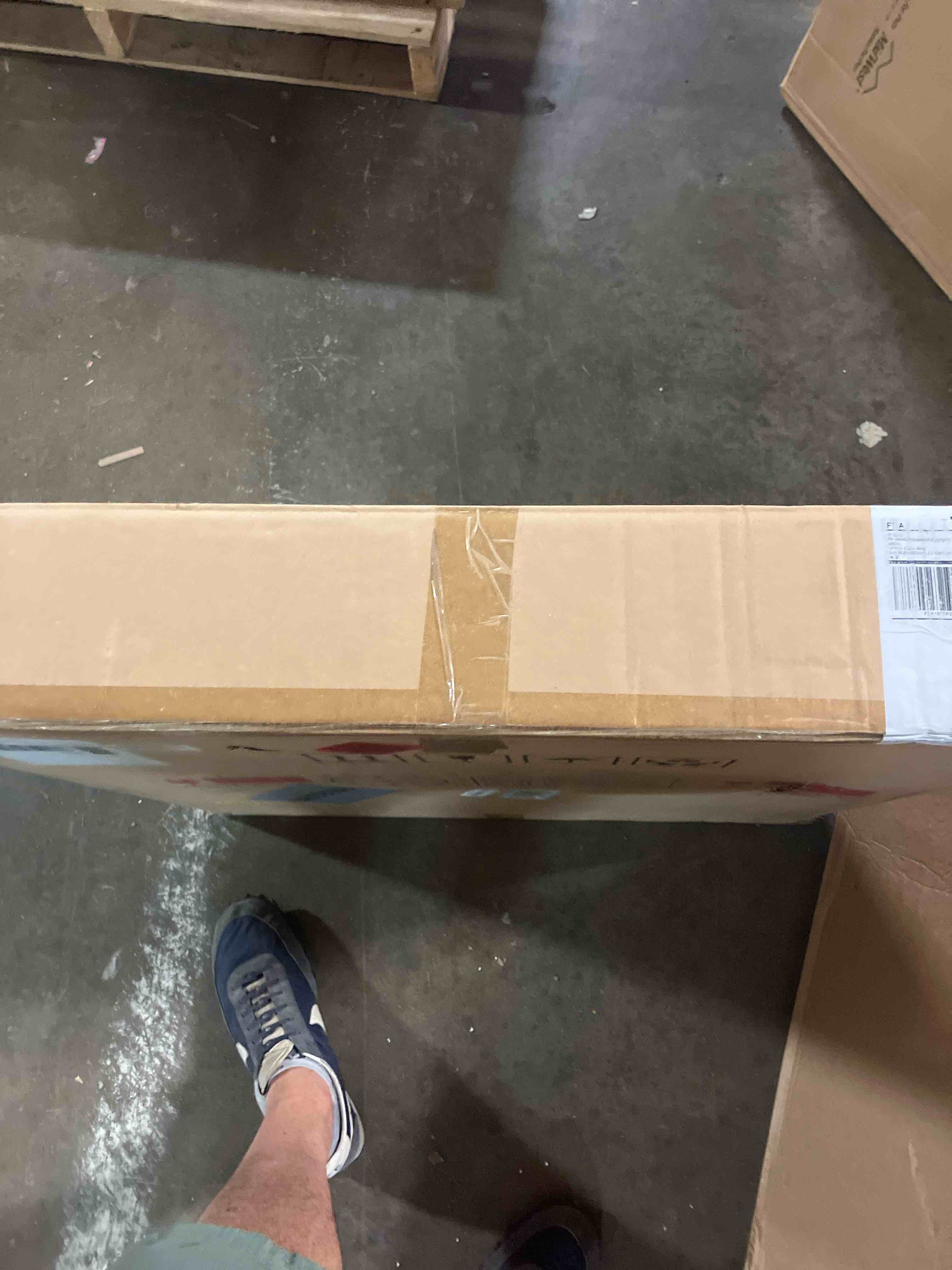 https://s3.amazonaws.com/lotting-images-prod/phillipi/TEA3353551_1753287512752.jpeg