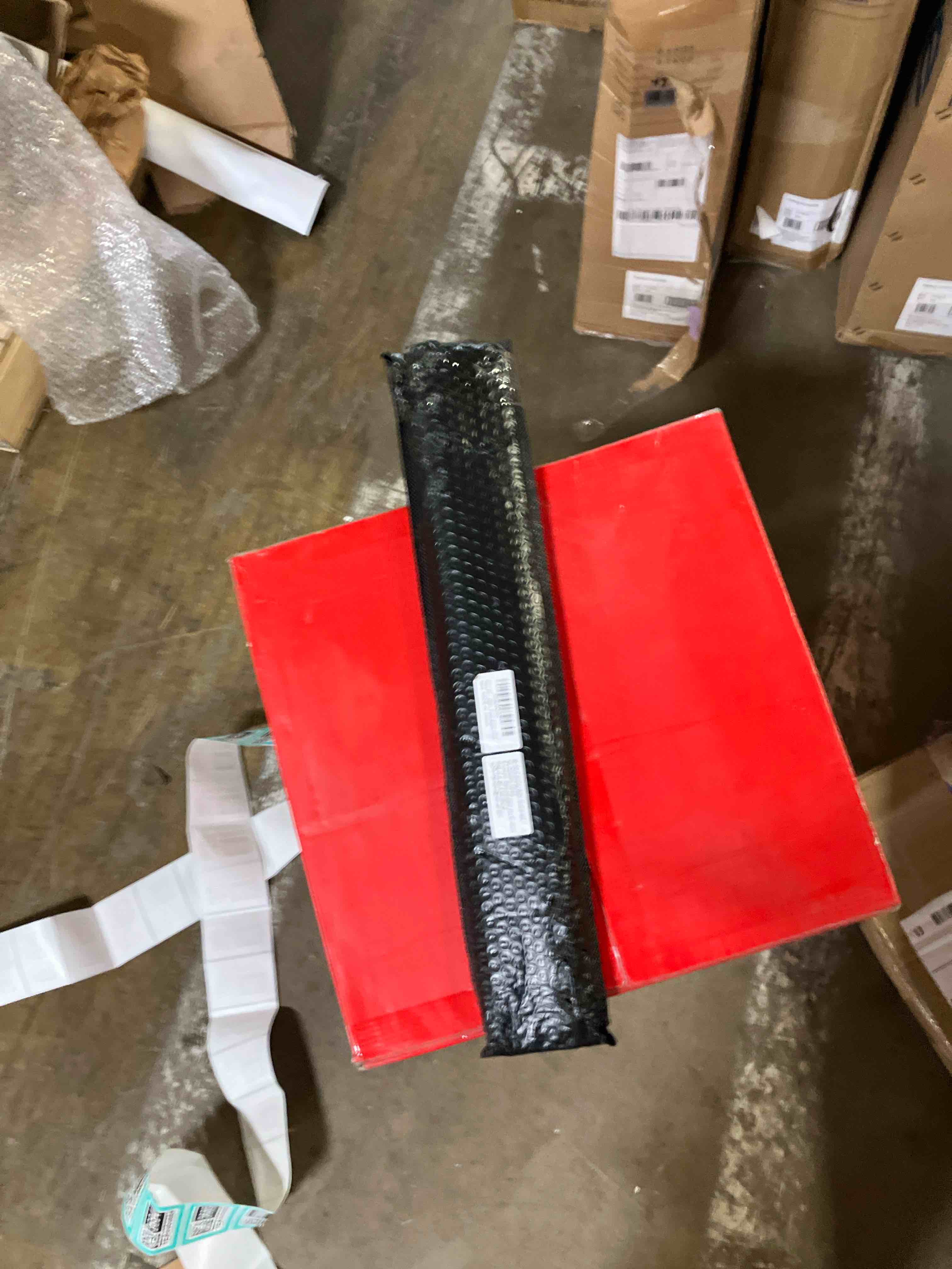 https://s3.amazonaws.com/lotting-images-prod/phillipi/TEA3353683_1753386310198.jpeg