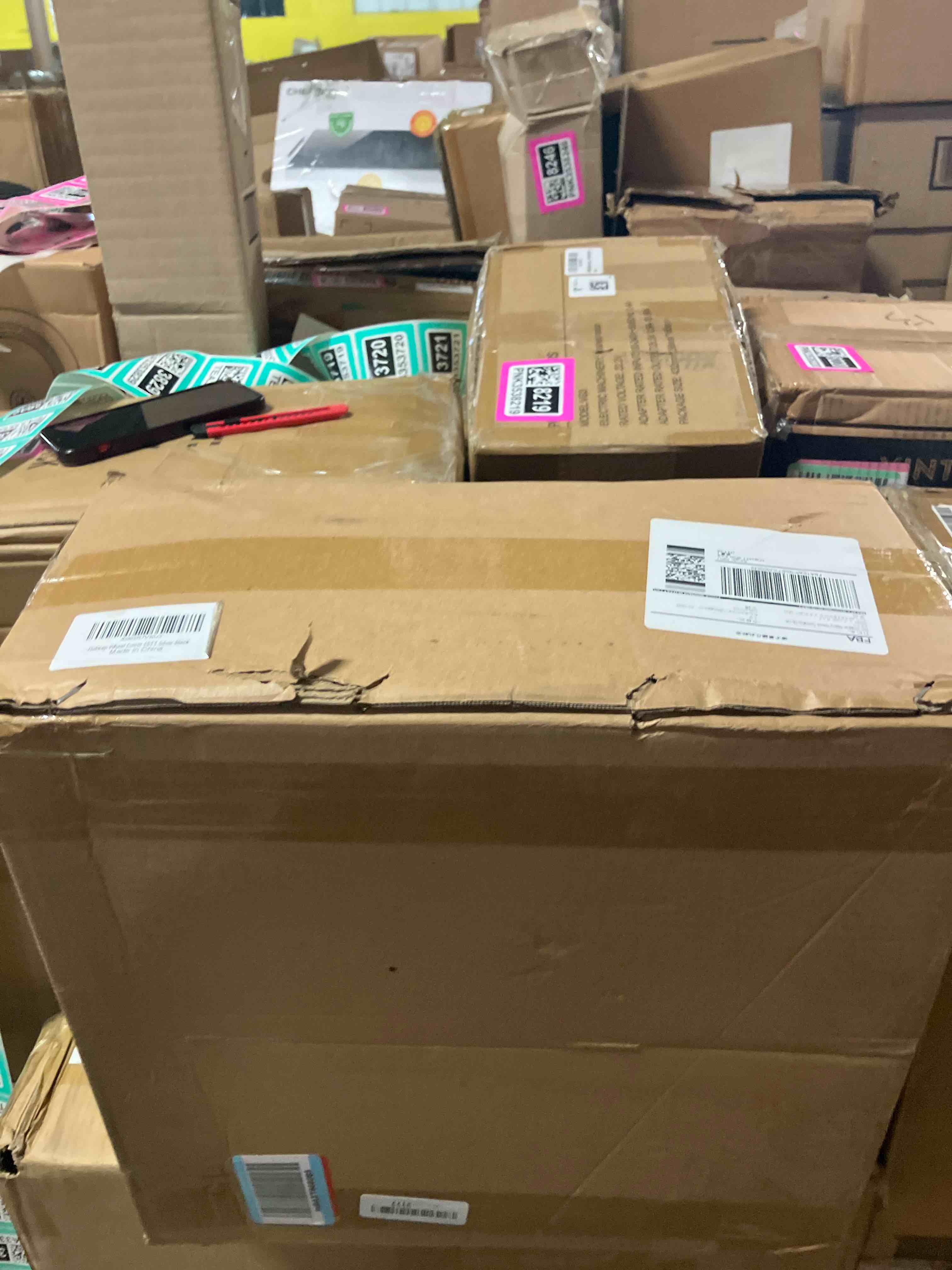 https://s3.amazonaws.com/lotting-images-prod/phillipi/TEA3353779_1753381988933.jpeg