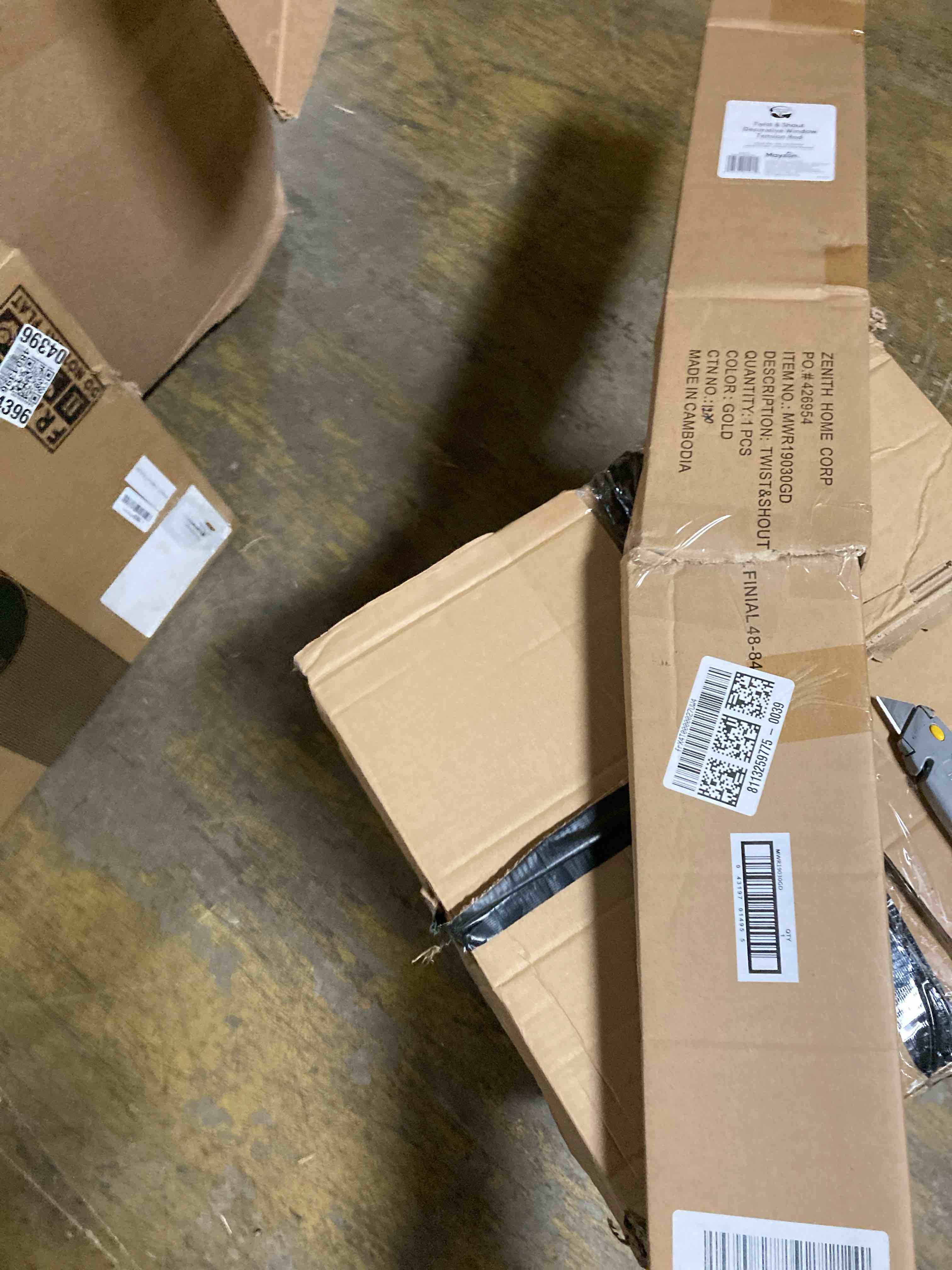 https://s3.amazonaws.com/lotting-images-prod/phillipi/TEA3353851_1753450212185.jpeg