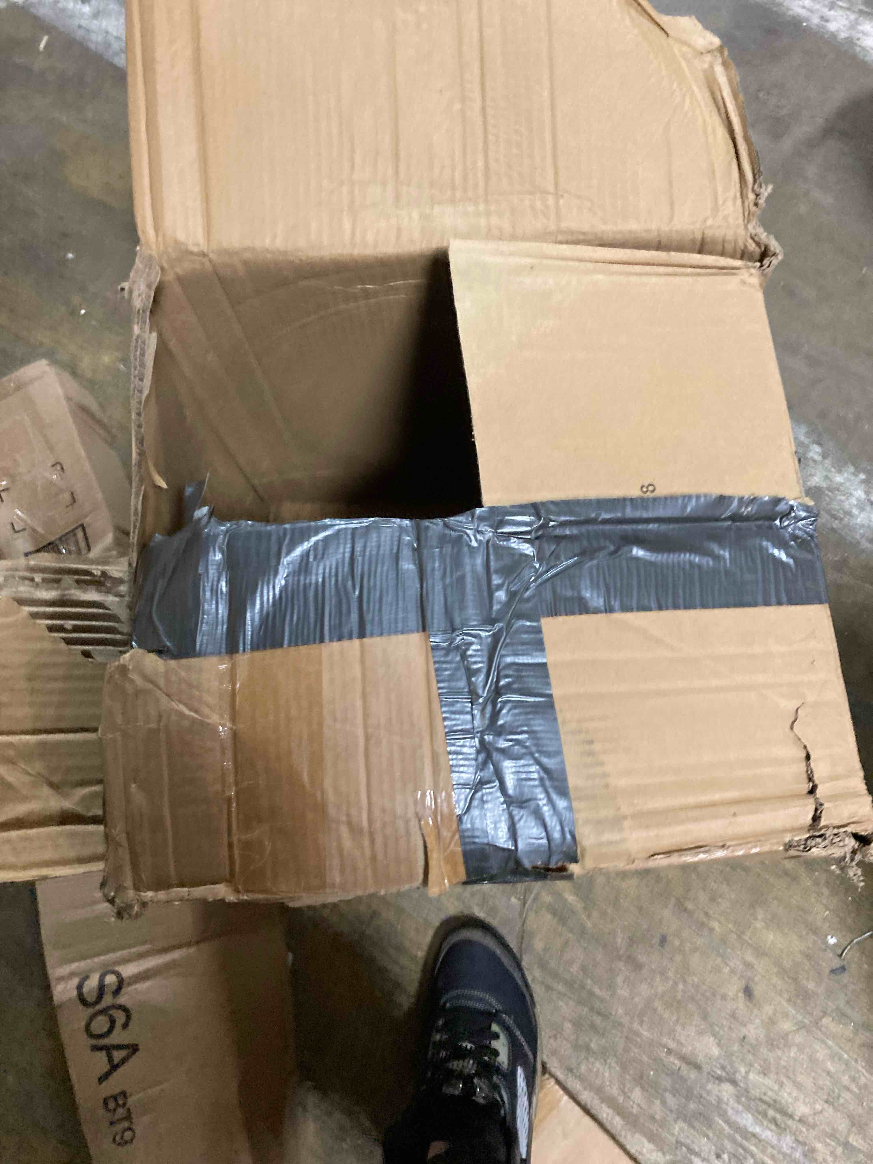 https://s3.amazonaws.com/lotting-images-prod/phillipi/TEA3353859_1753451963724.jpeg